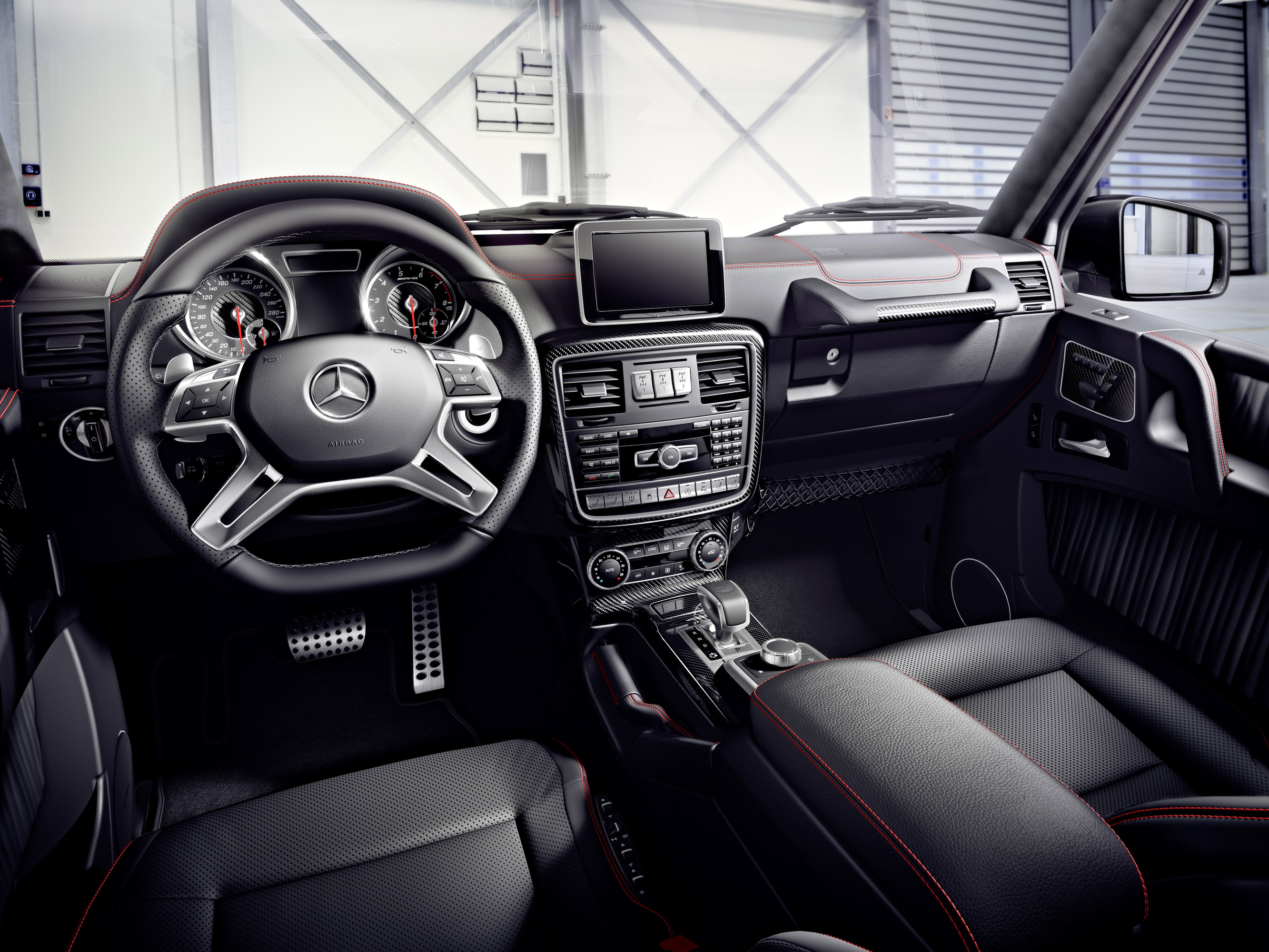 Mercedes-Benz G-Class photo #26