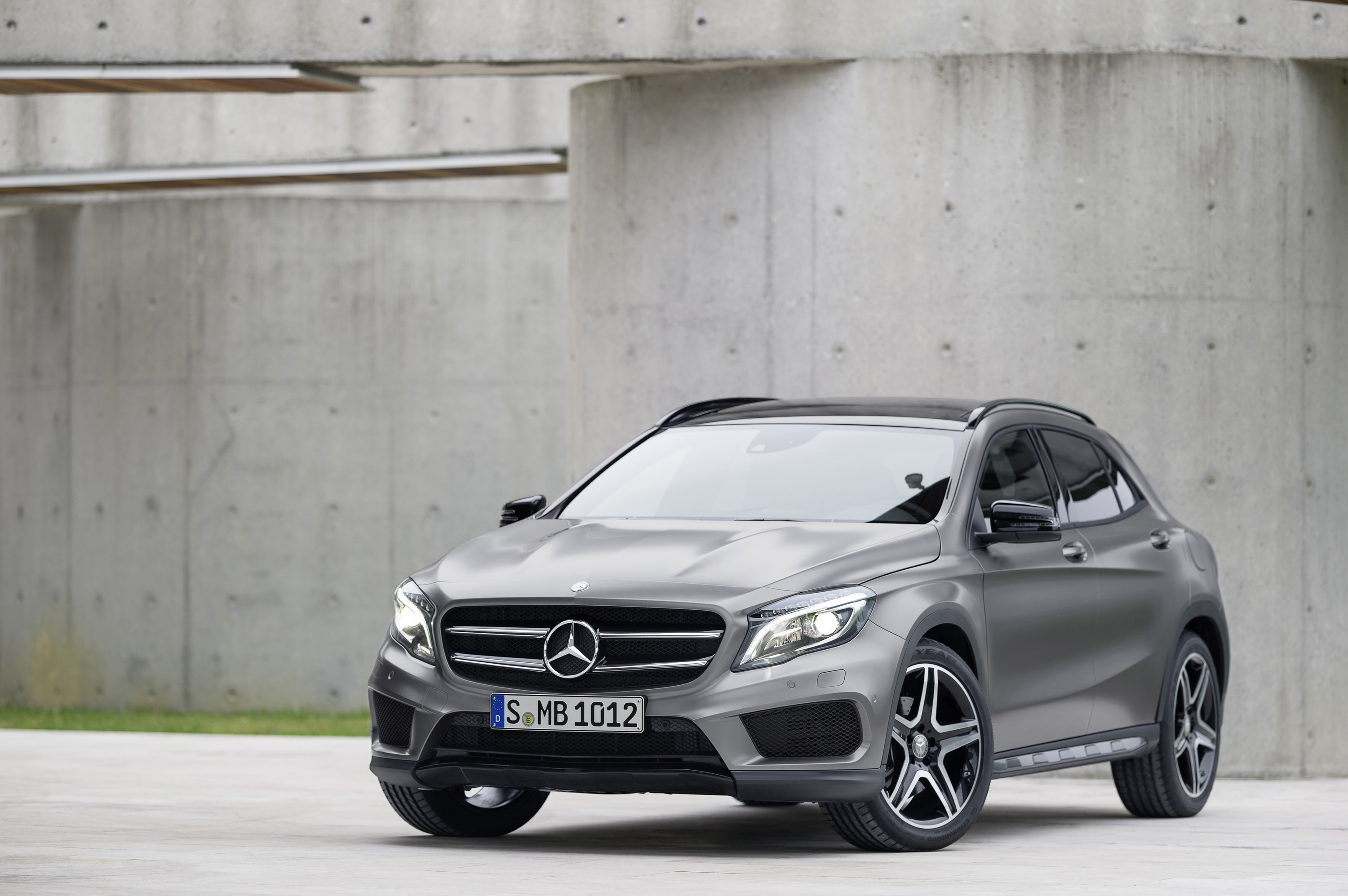 Mercedes-Benz GLA-Class photo #4