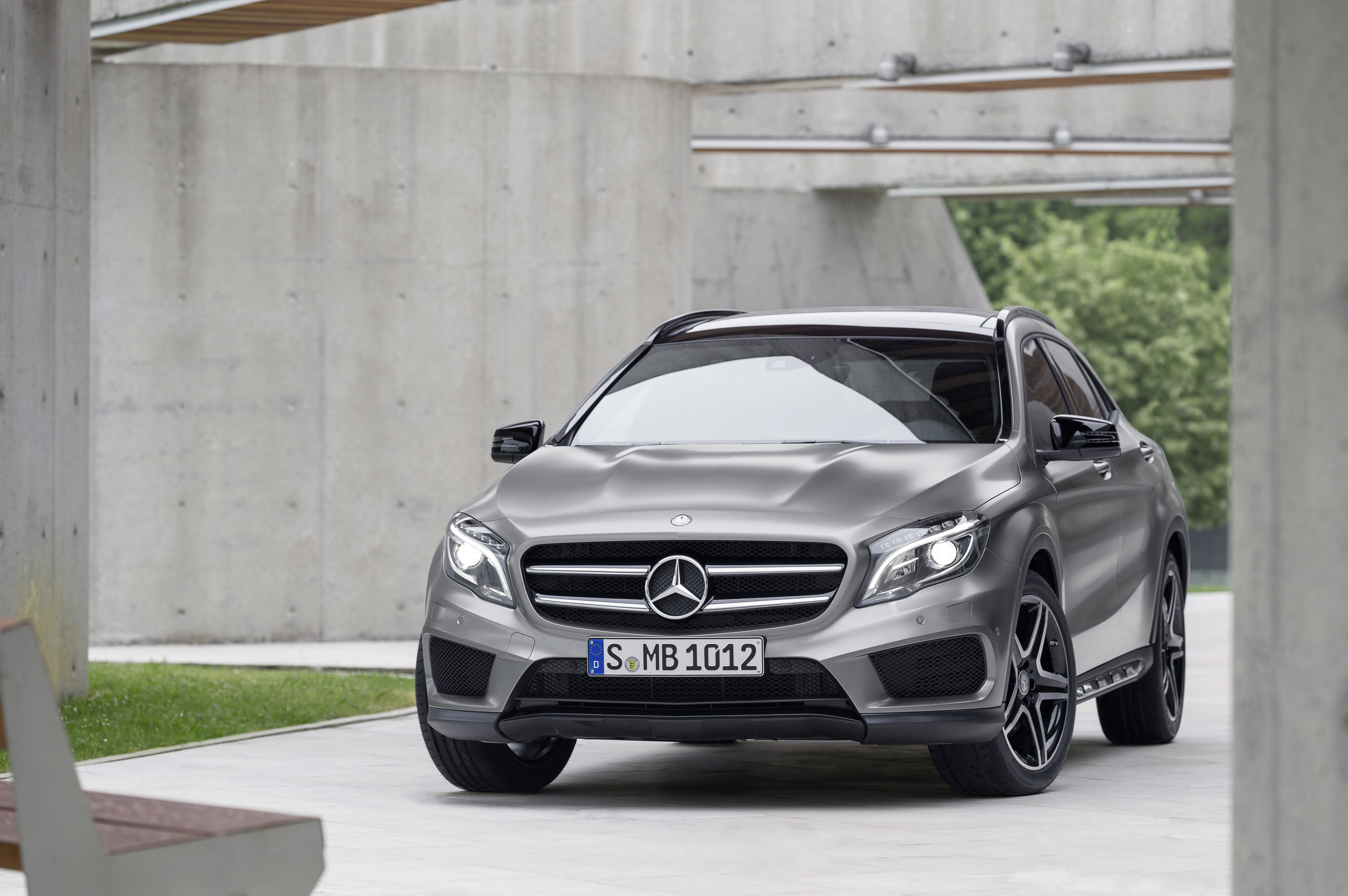 Mercedes-Benz GLA-Class photo #5