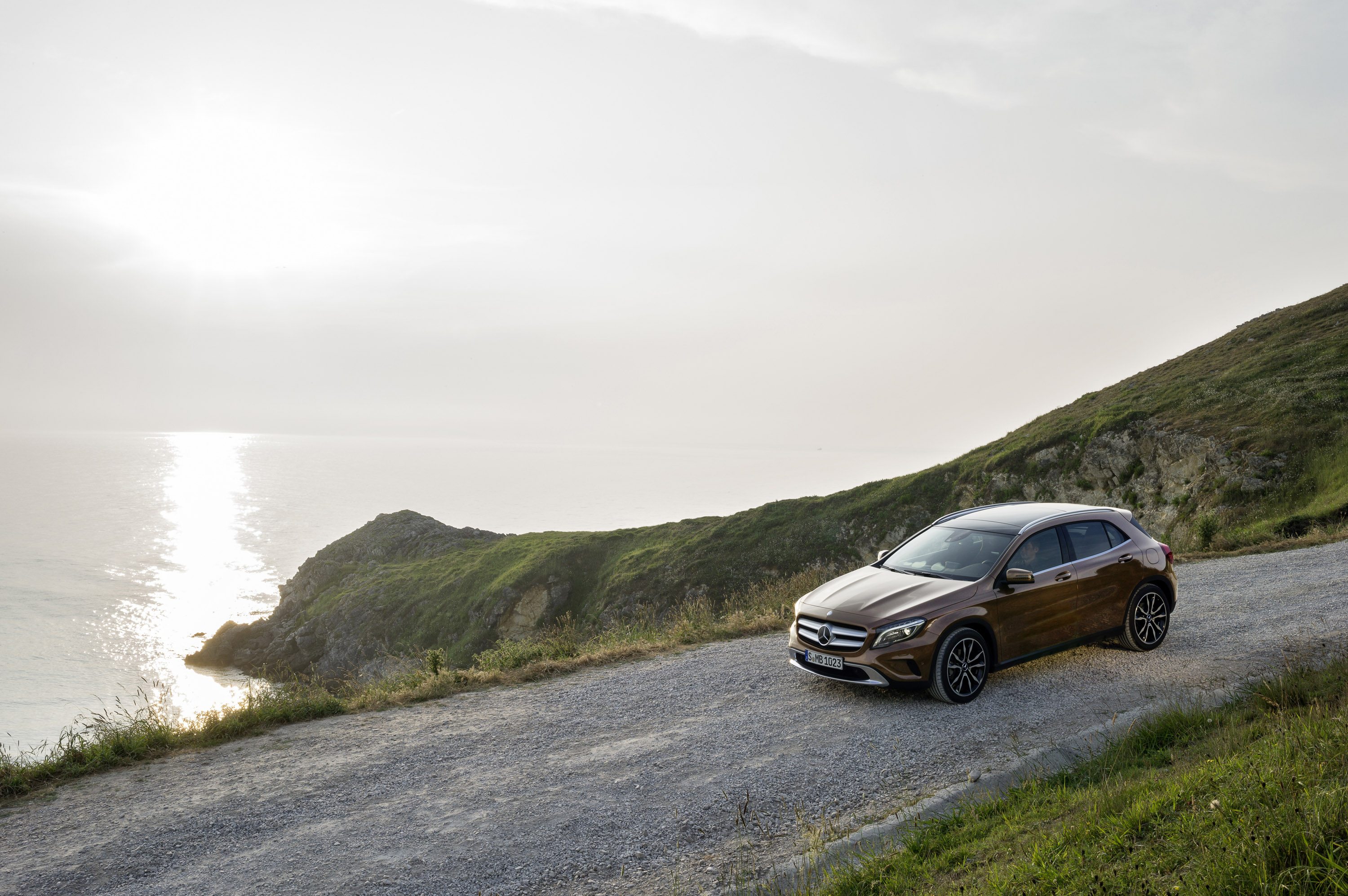 Mercedes-Benz GLA-Class photo #27