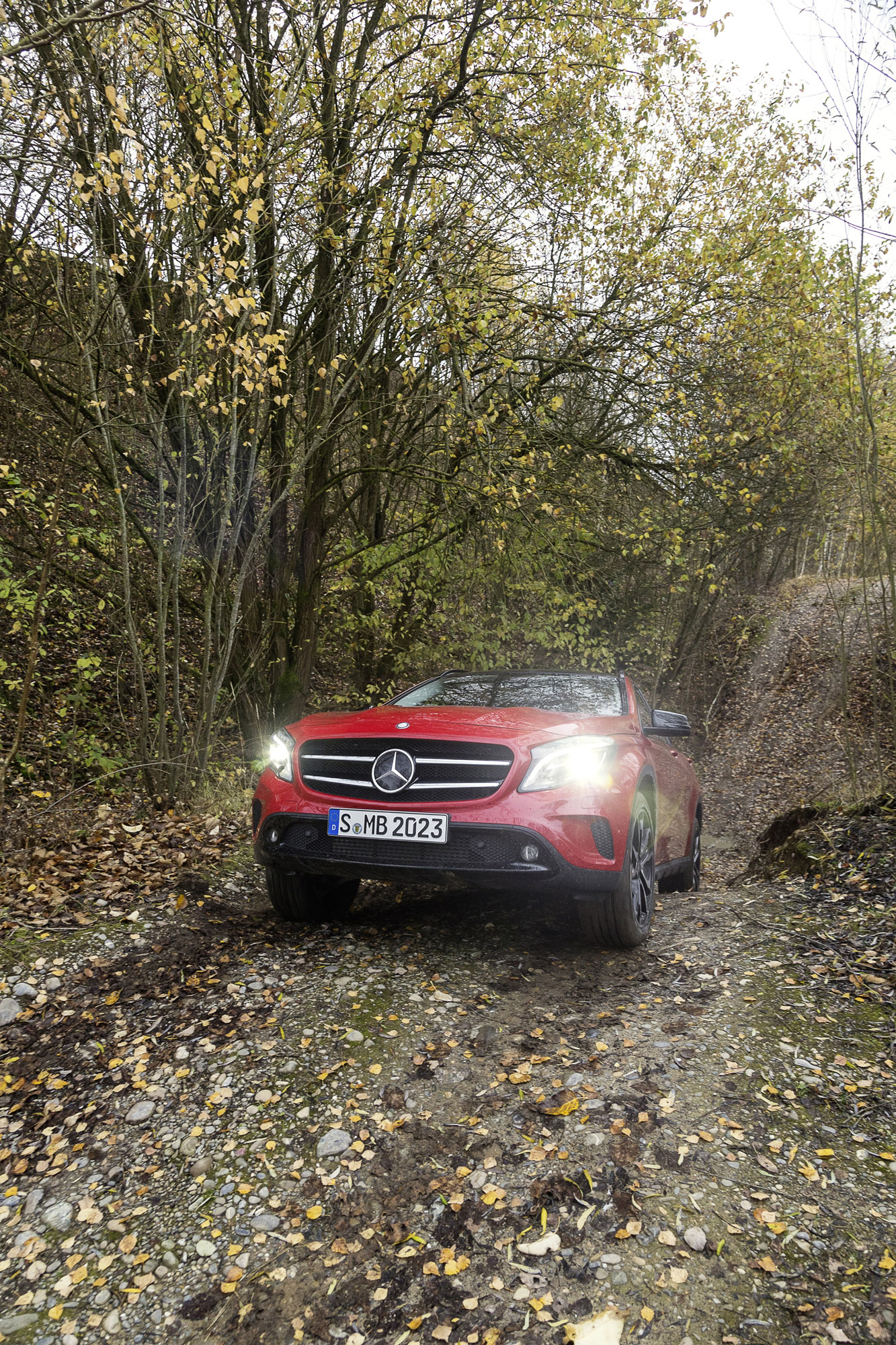 Mercedes-Benz GLA-Class photo #32
