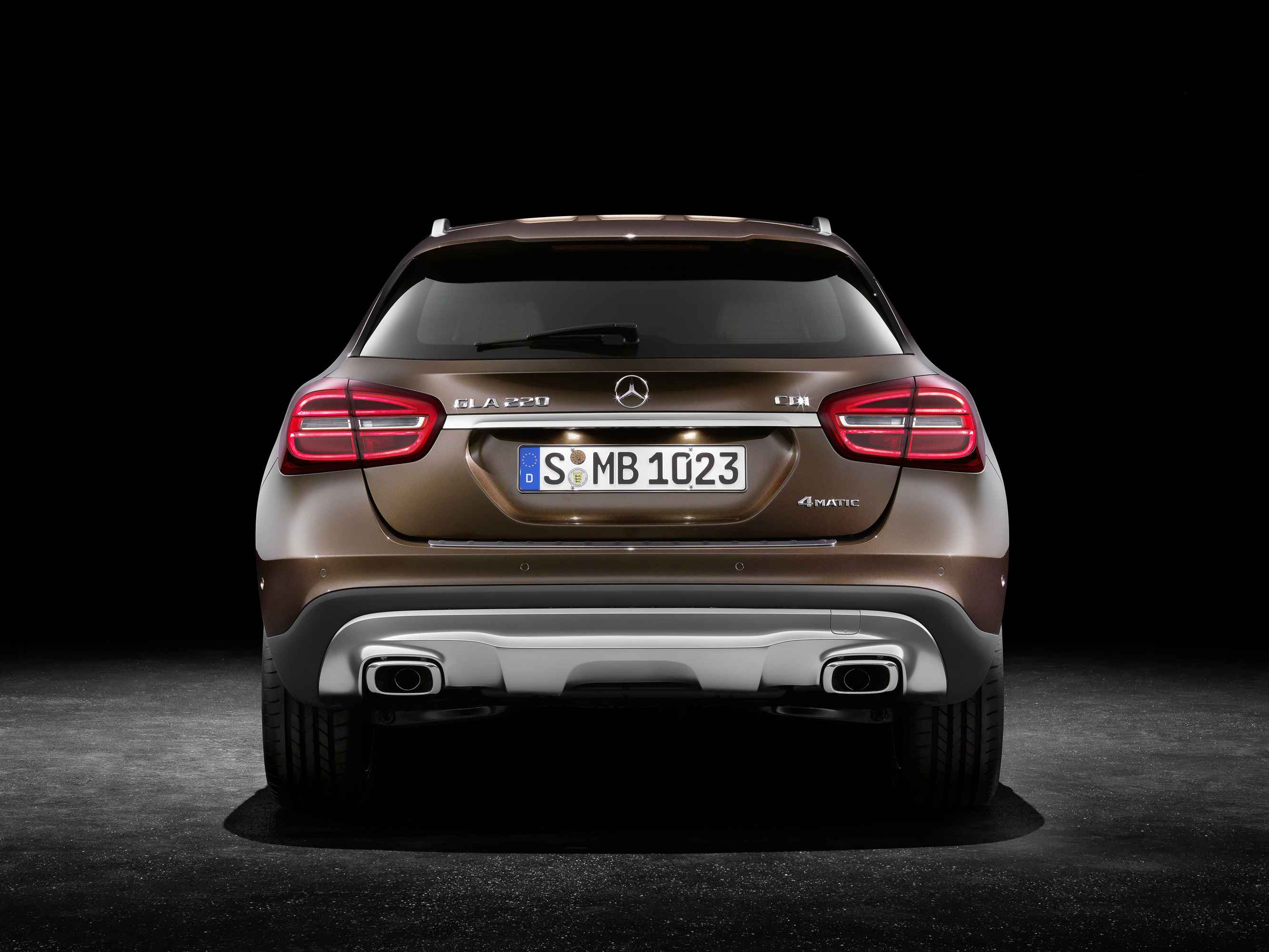 Mercedes-Benz GLA-Class photo #58