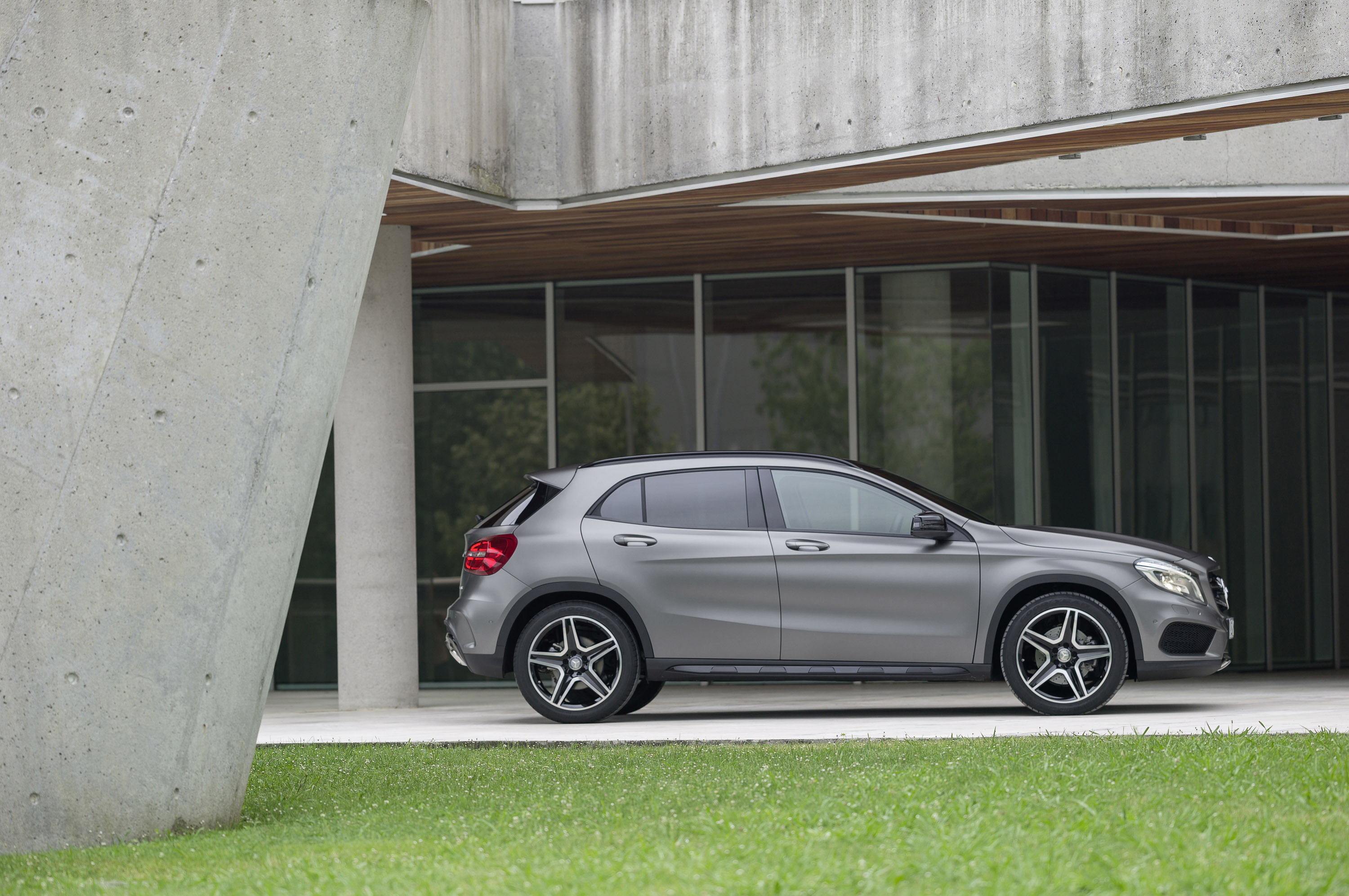 Mercedes-Benz GLA-Class photo #65