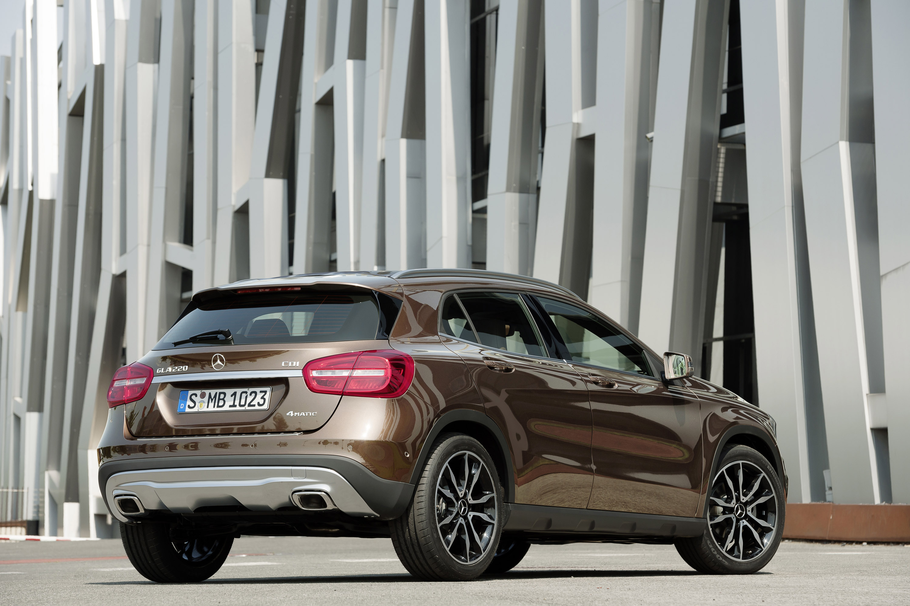 Mercedes-Benz GLA-Class photo #66