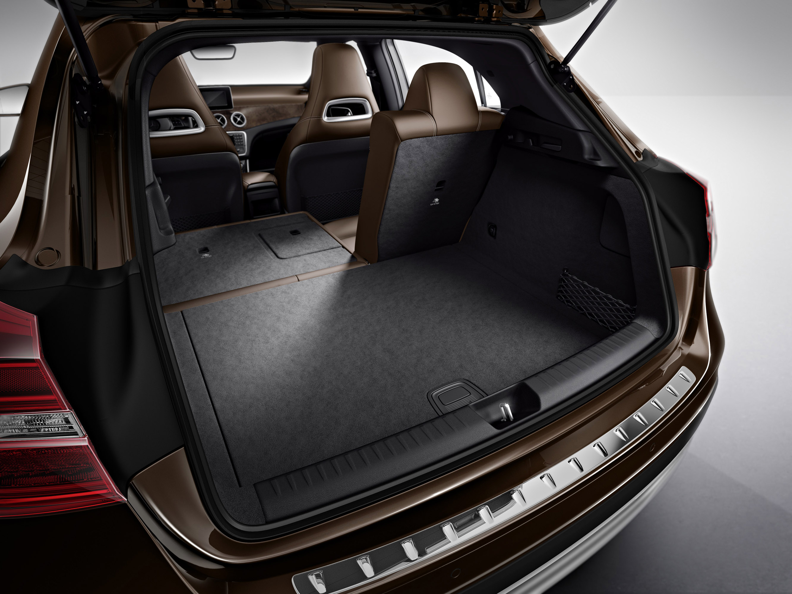Mercedes-Benz GLA-Class photo #77