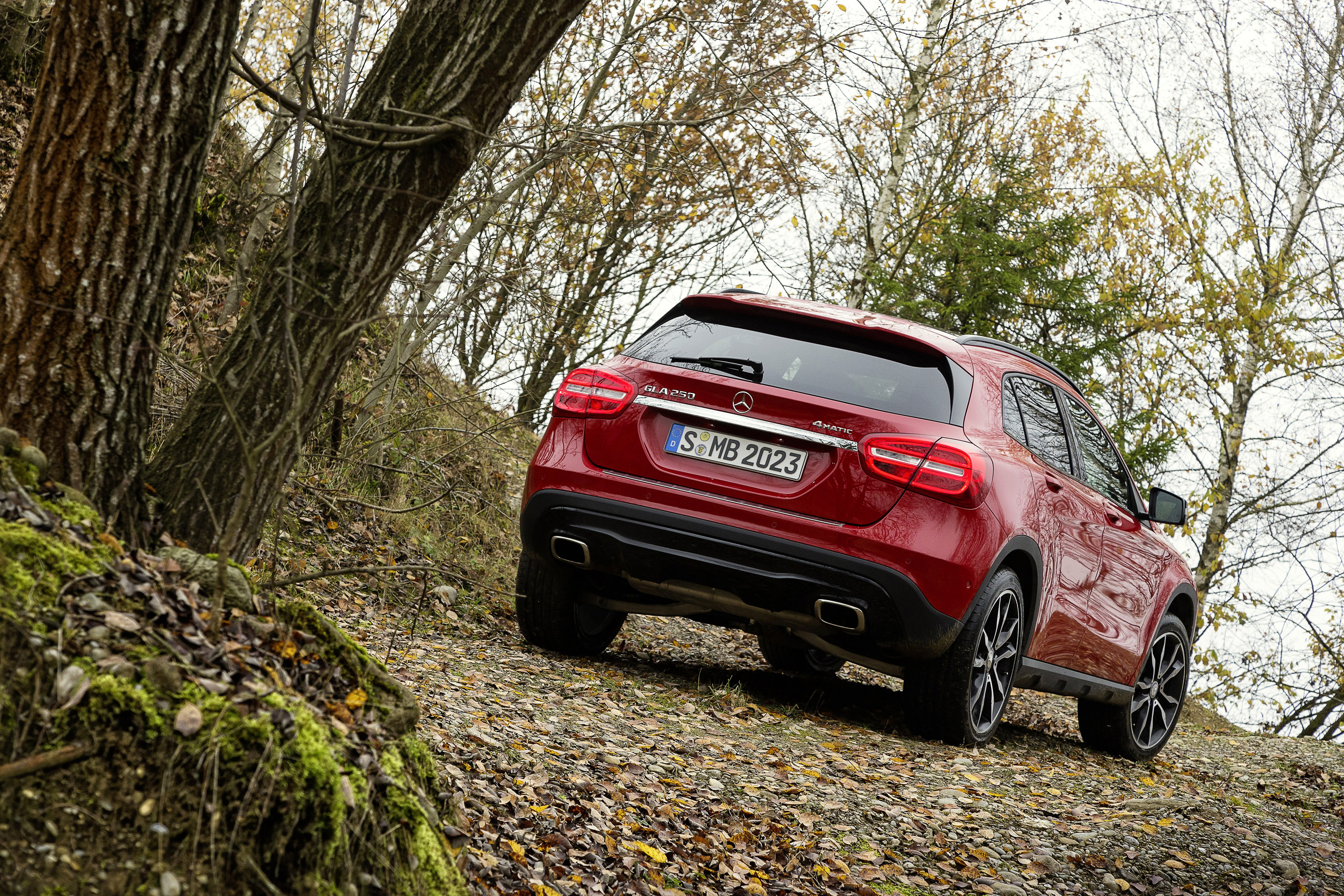 Mercedes-Benz GLA-Class photo #79