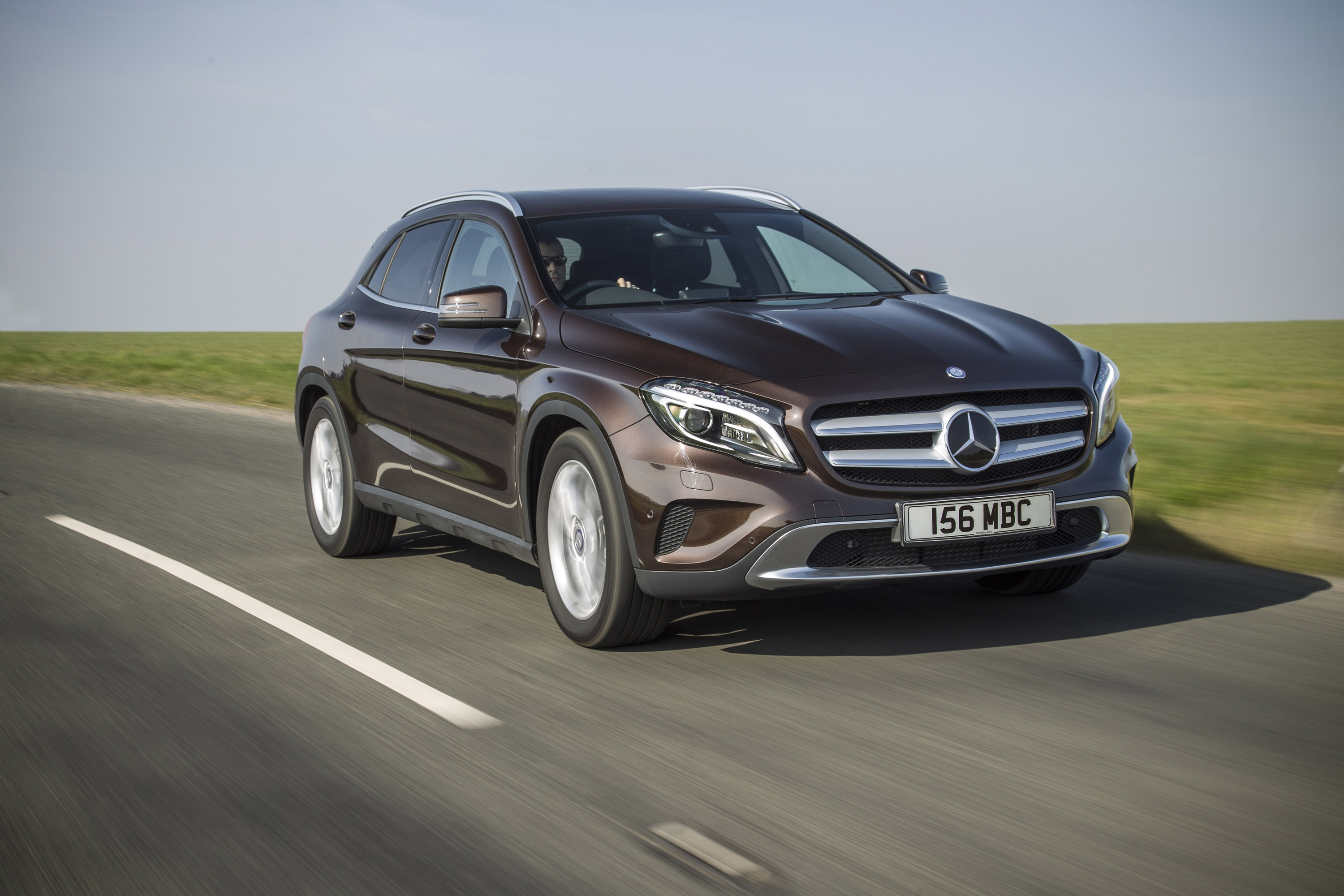 Mercedes-Benz GLA UK-Version photo #15