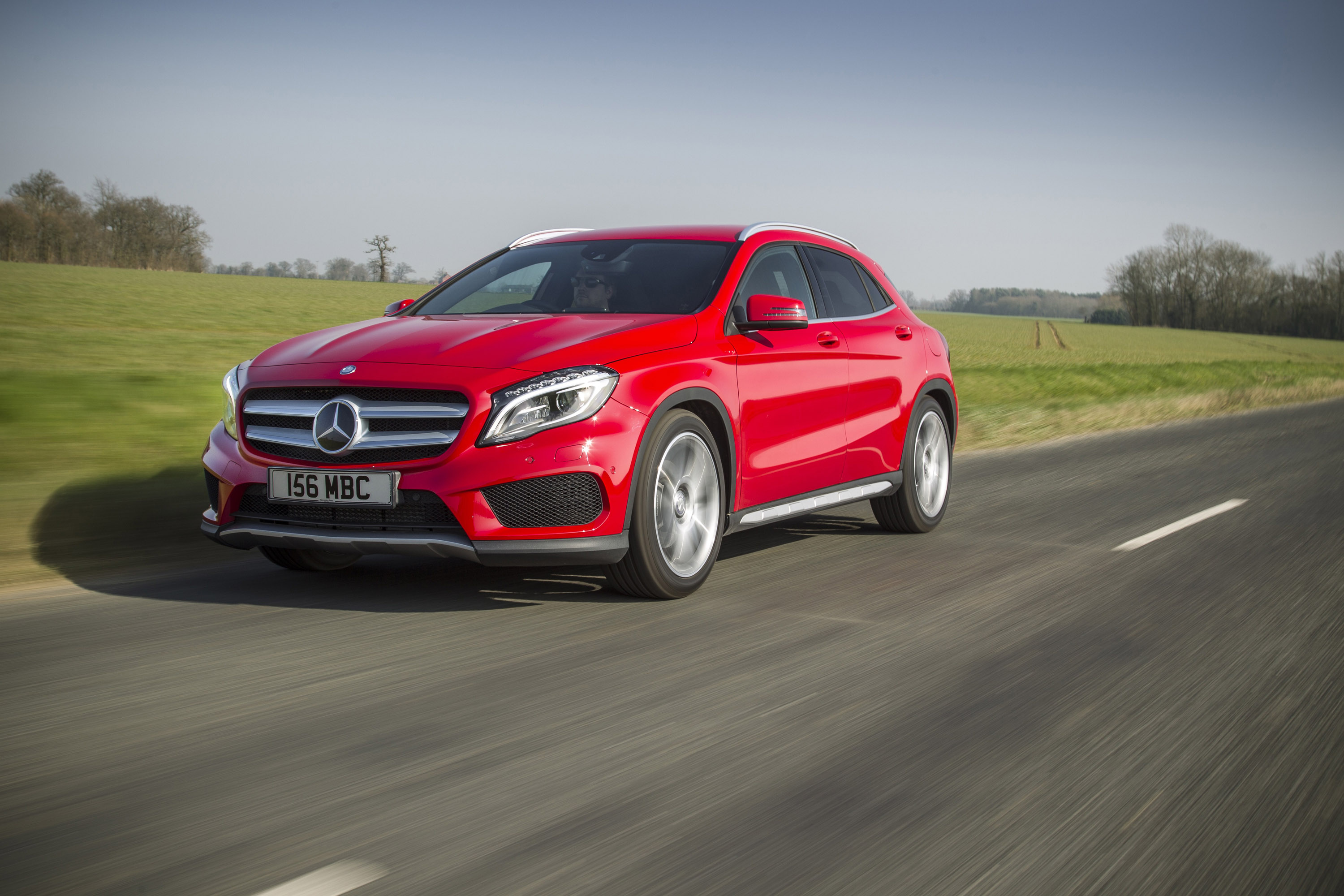 Mercedes-Benz GLA UK-Version photo #16