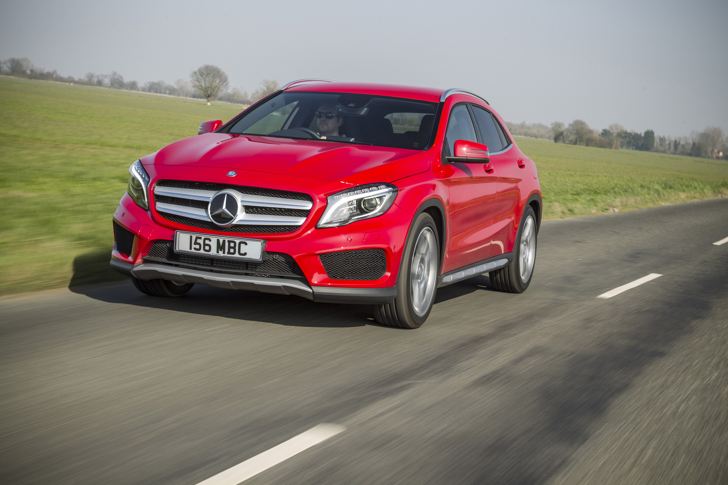 Mercedes-Benz GLA UK-Version photo #18