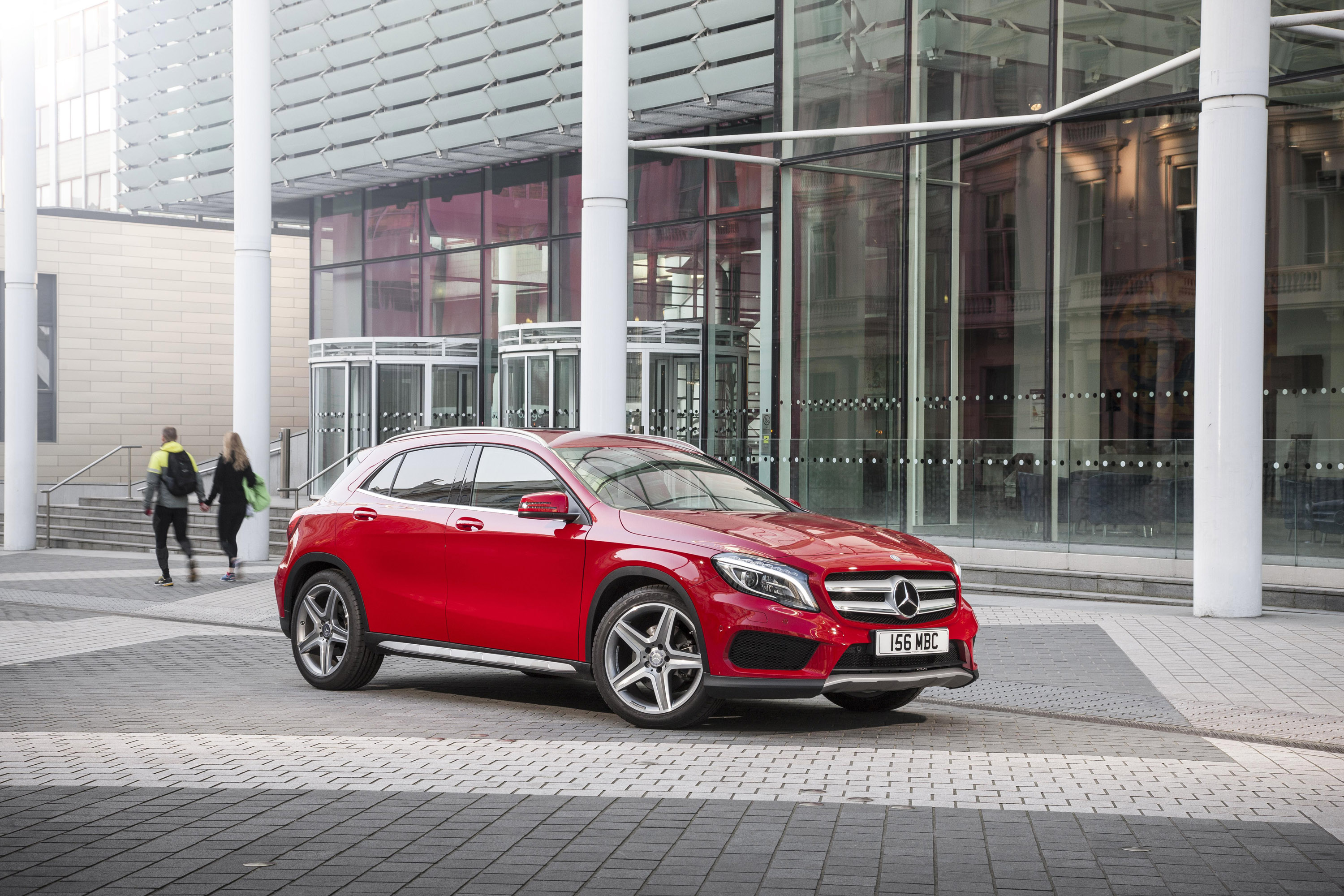 Mercedes-Benz GLA UK-Version photo #29