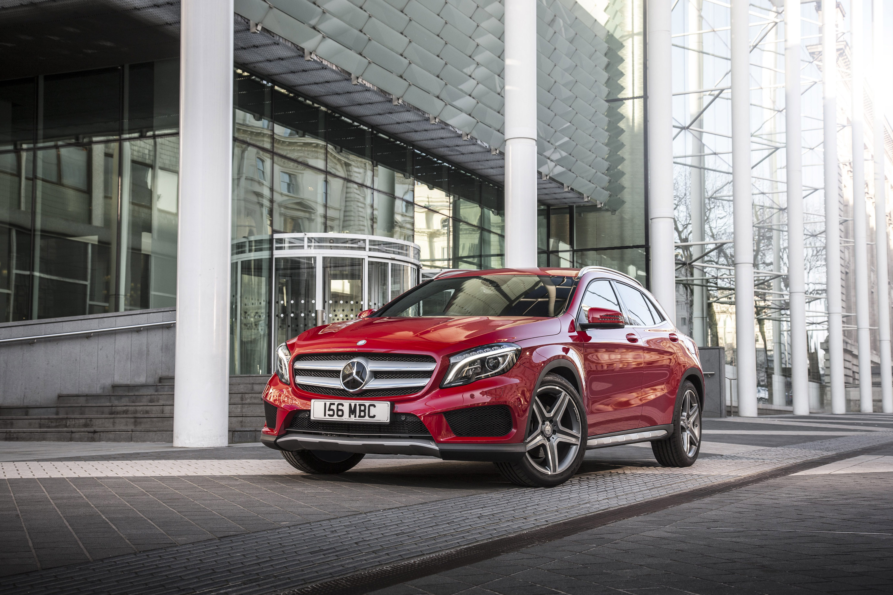 Mercedes-Benz GLA UK-Version photo #30