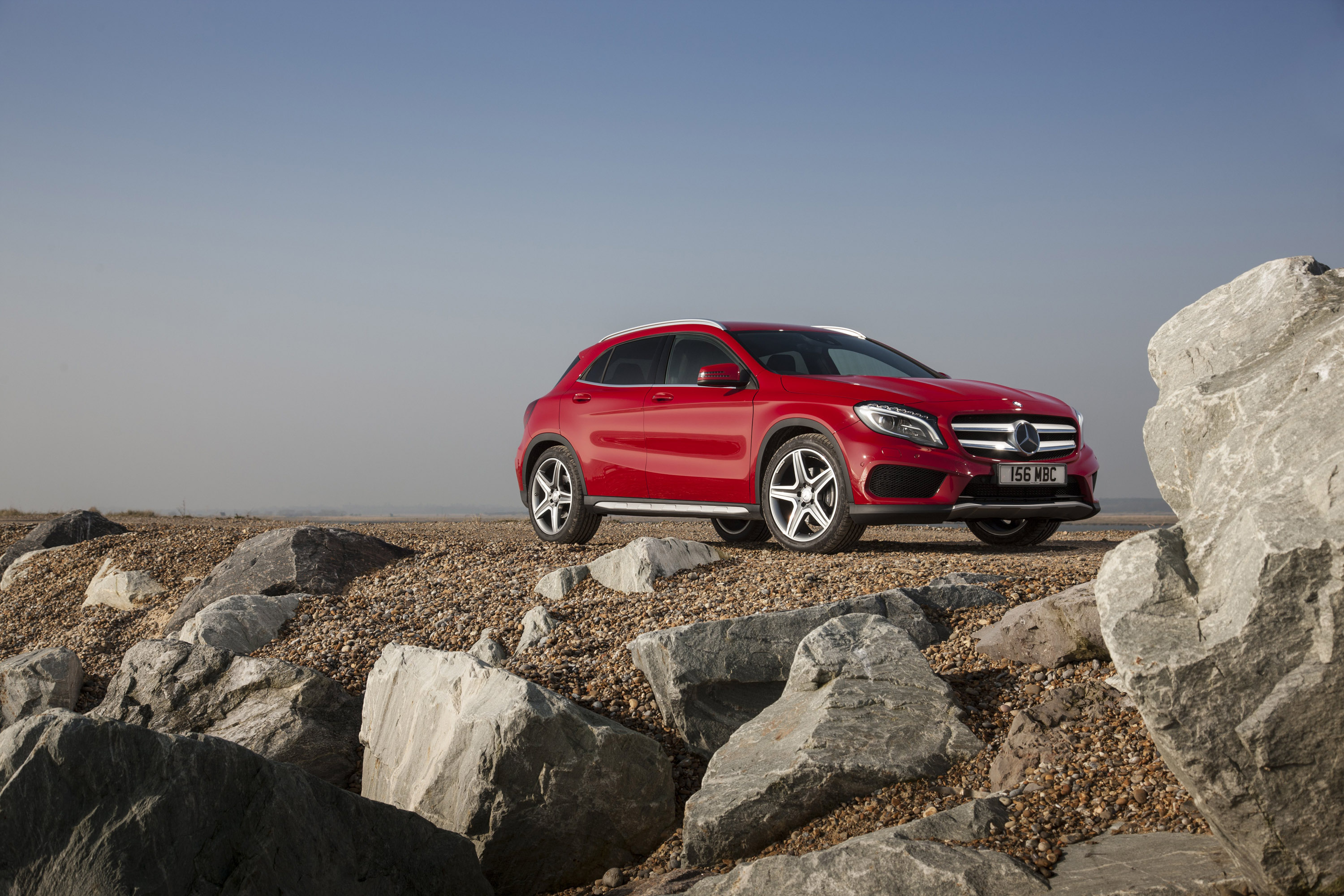 Mercedes-Benz GLA UK-Version photo #32