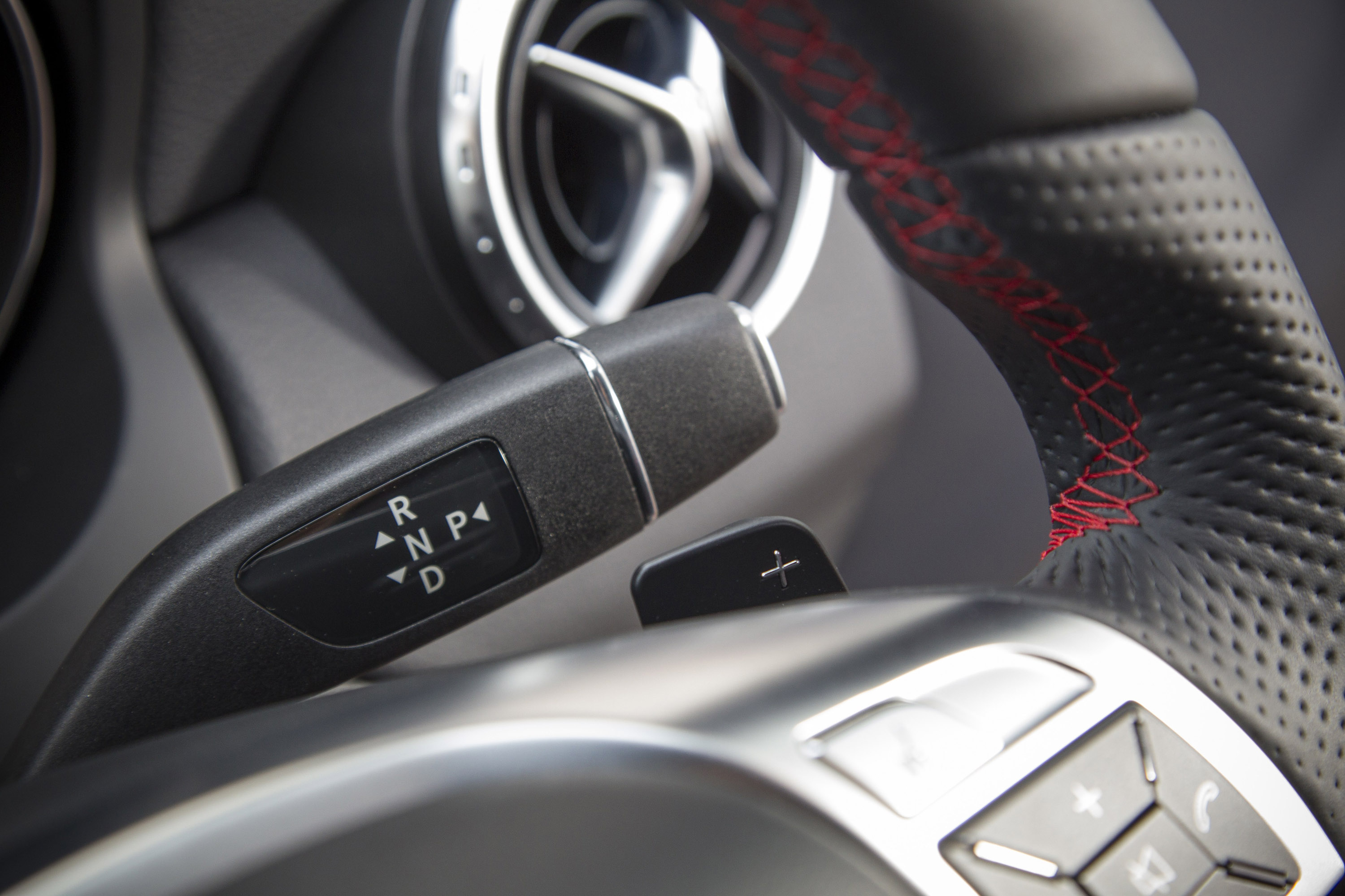Mercedes-Benz GLA UK-Version photo #78