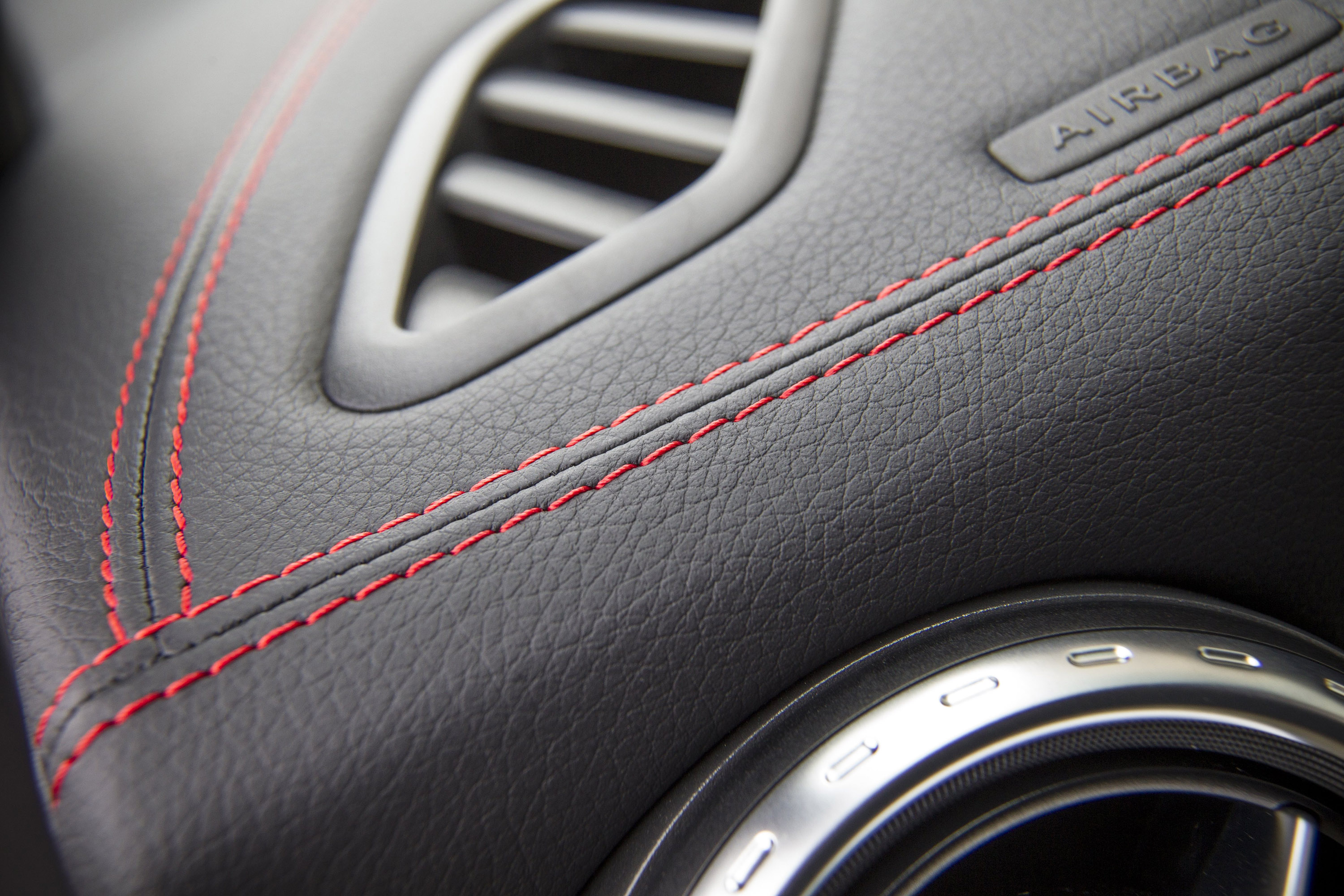 Mercedes-Benz GLA UK-Version photo #87