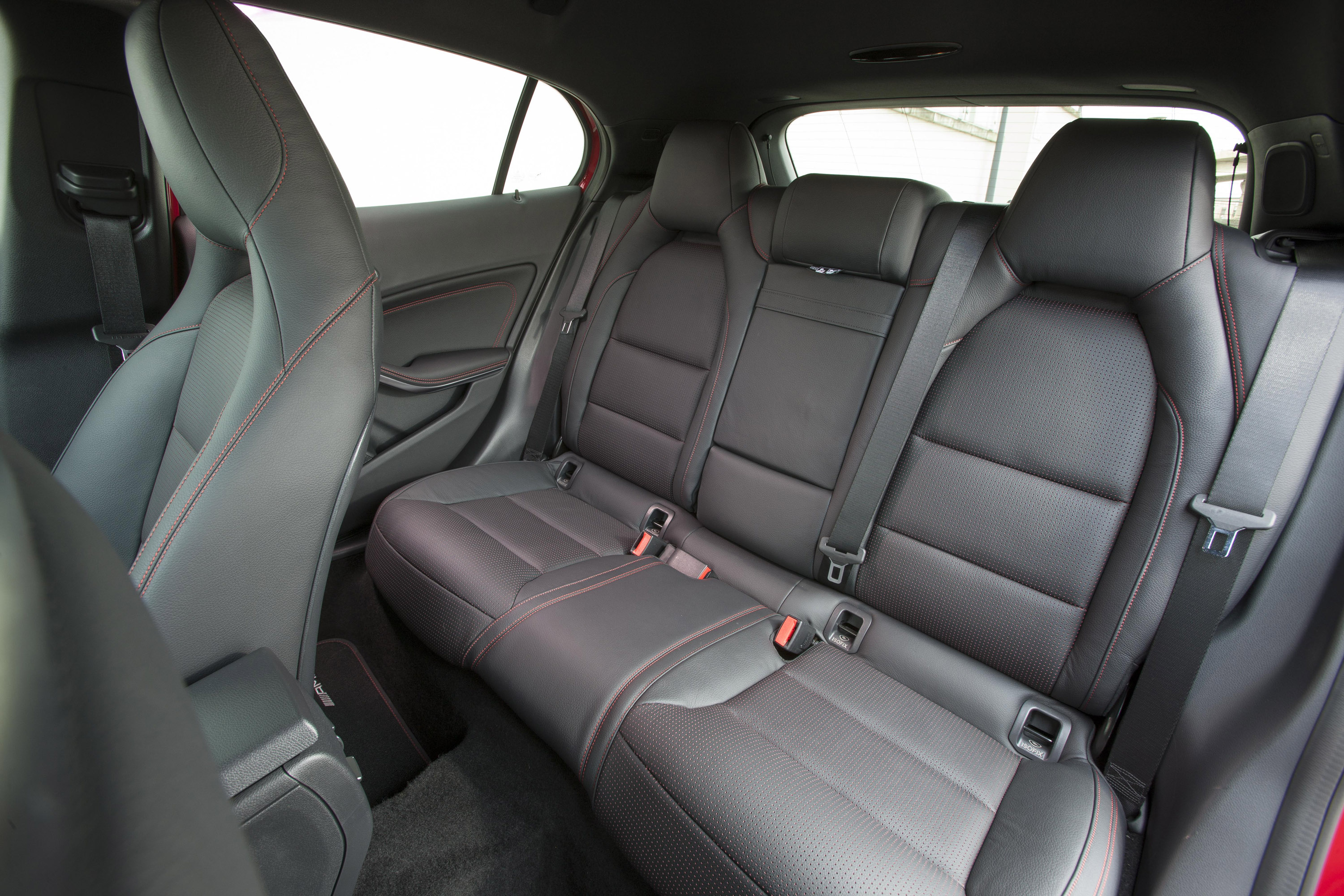 Mercedes-Benz GLA UK-Version photo #90