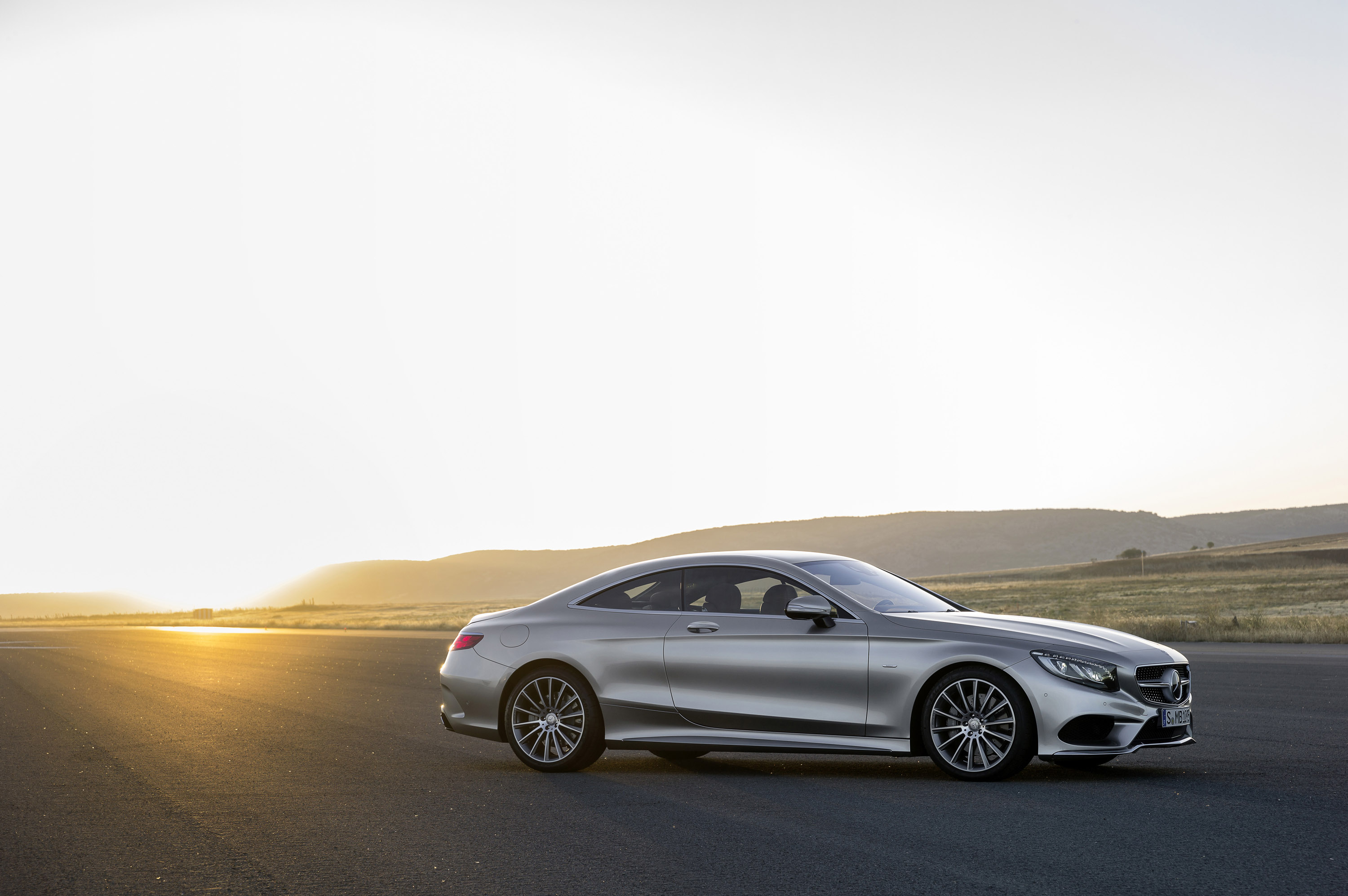 Mercedes-Benz S-Class Coupe photo #46