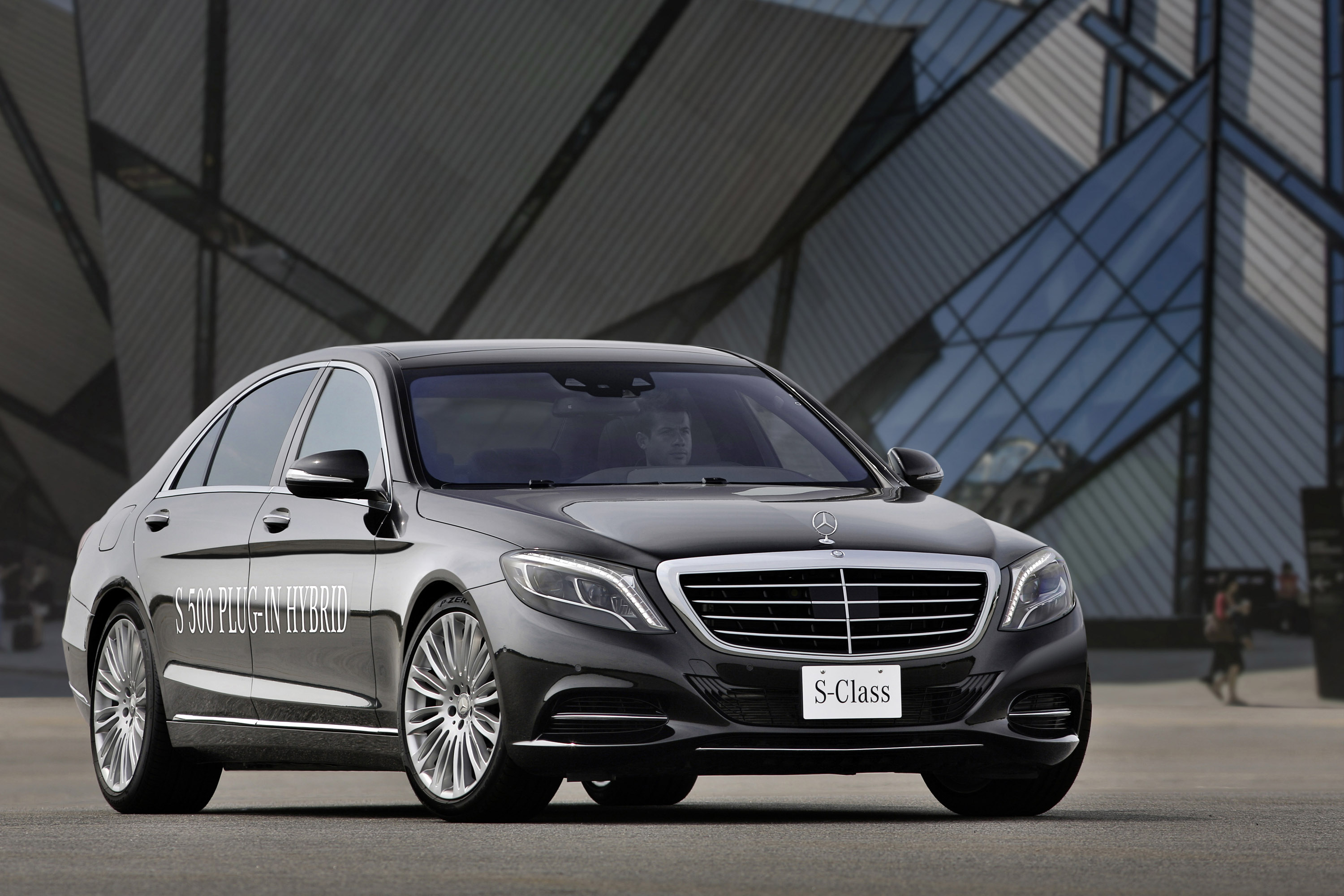 Mercedes-Benz S500 Plug-In Hybrid photo #1