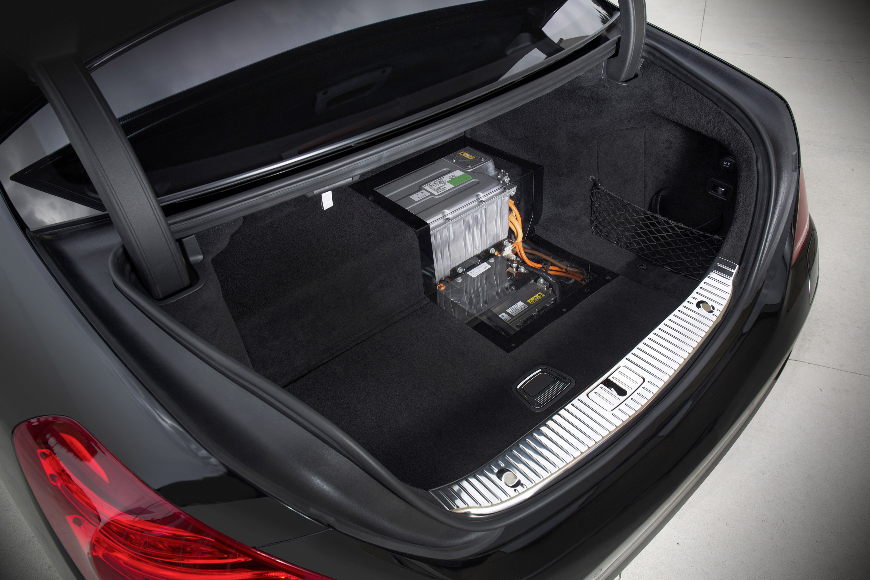 Mercedes-Benz S500 Plug-In Hybrid photo #12