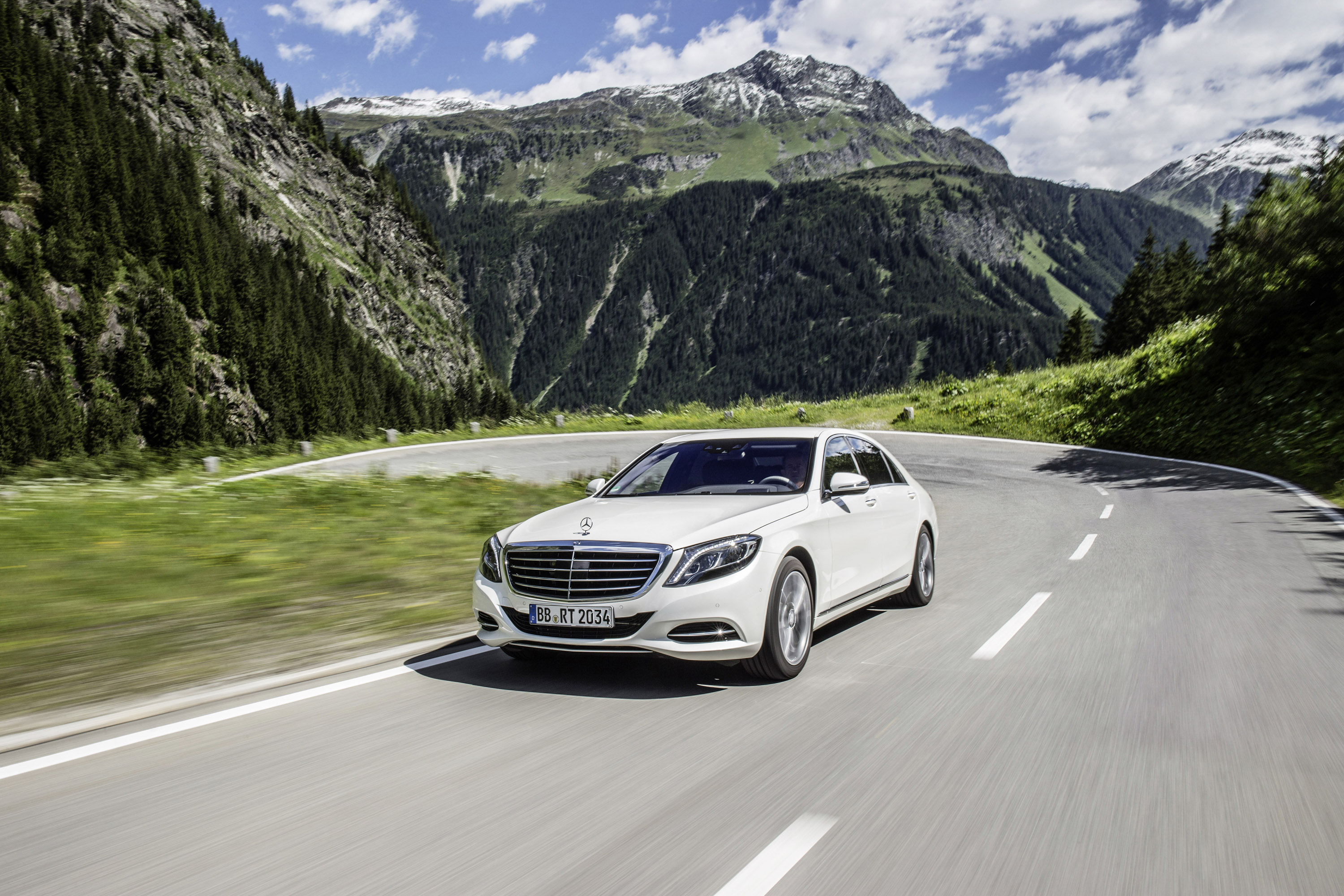 Mercedes-Benz S550 Plug-In Hybrid photo #1