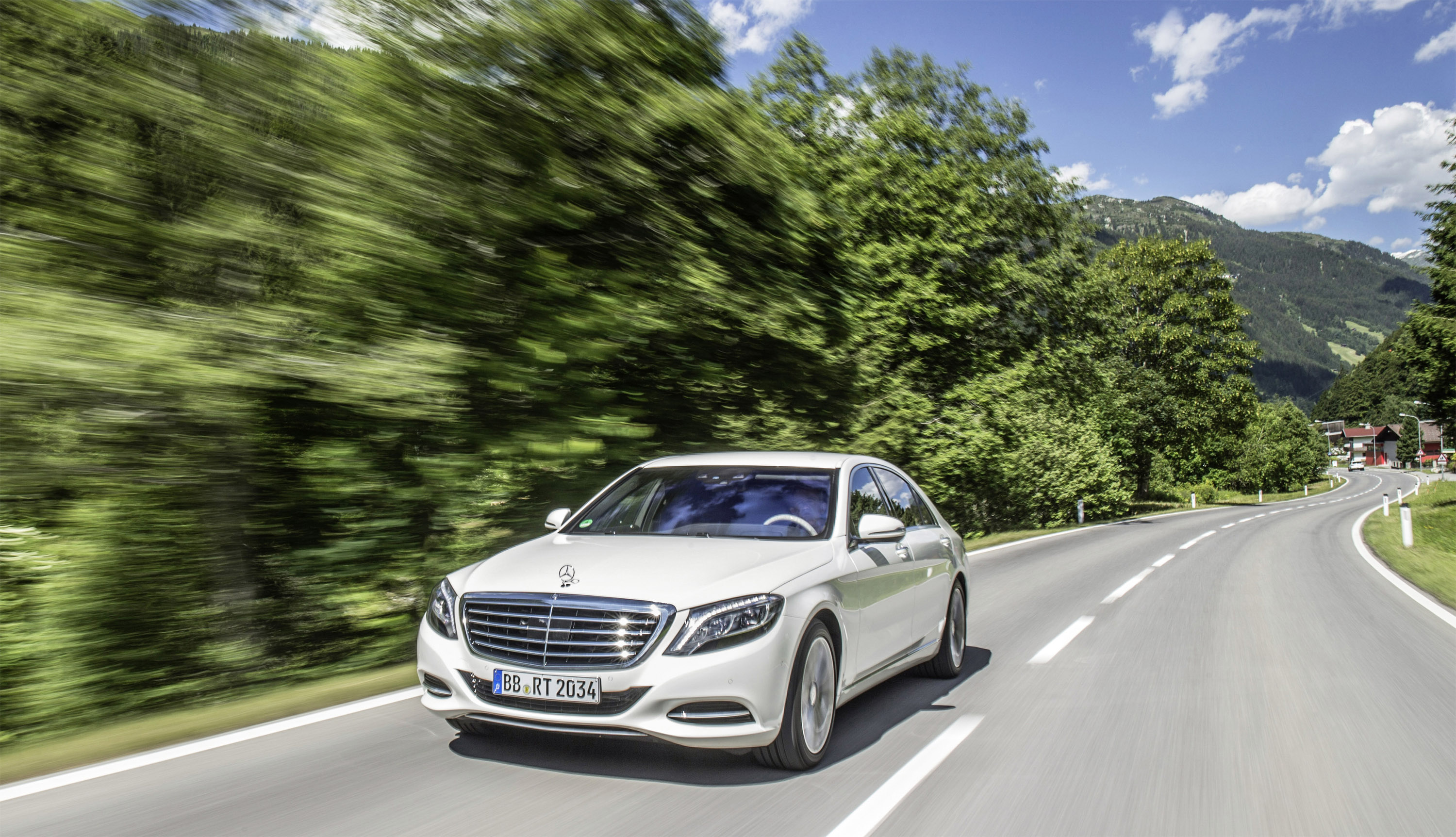 Mercedes-Benz S550 Plug-In Hybrid photo #2