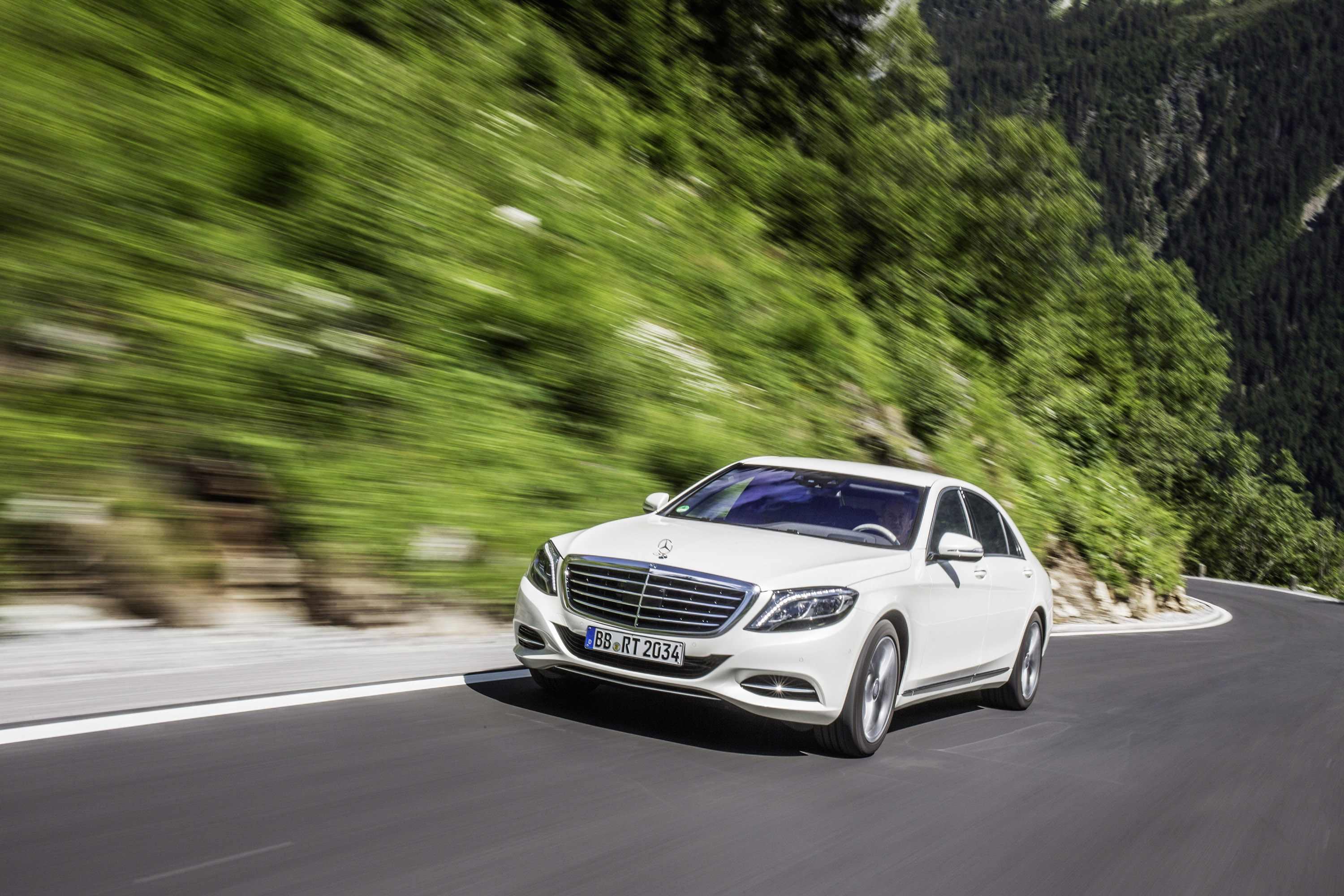 Mercedes-Benz S550 Plug-In Hybrid photo #3