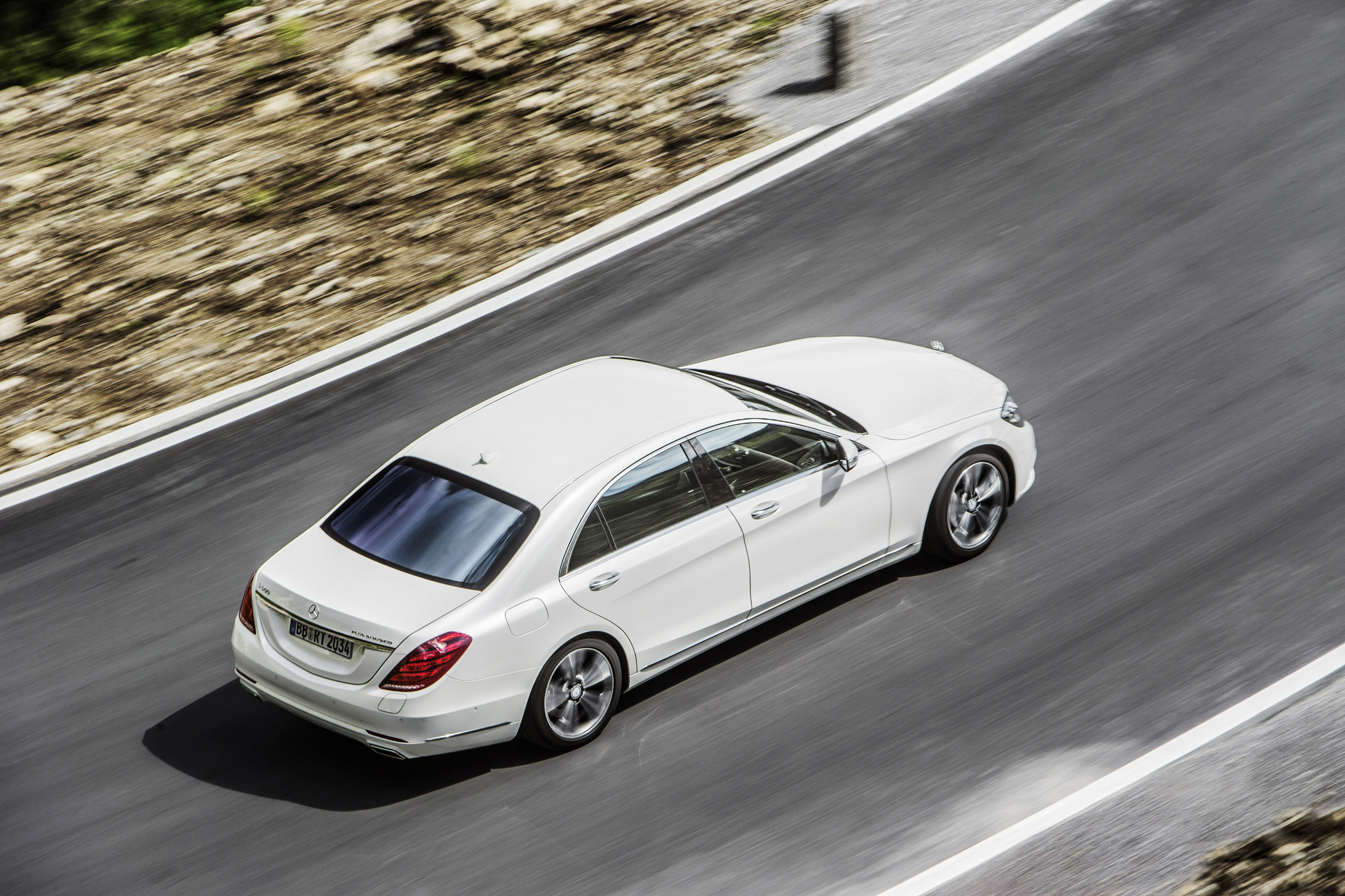 Mercedes-Benz S550 Plug-In Hybrid photo #23