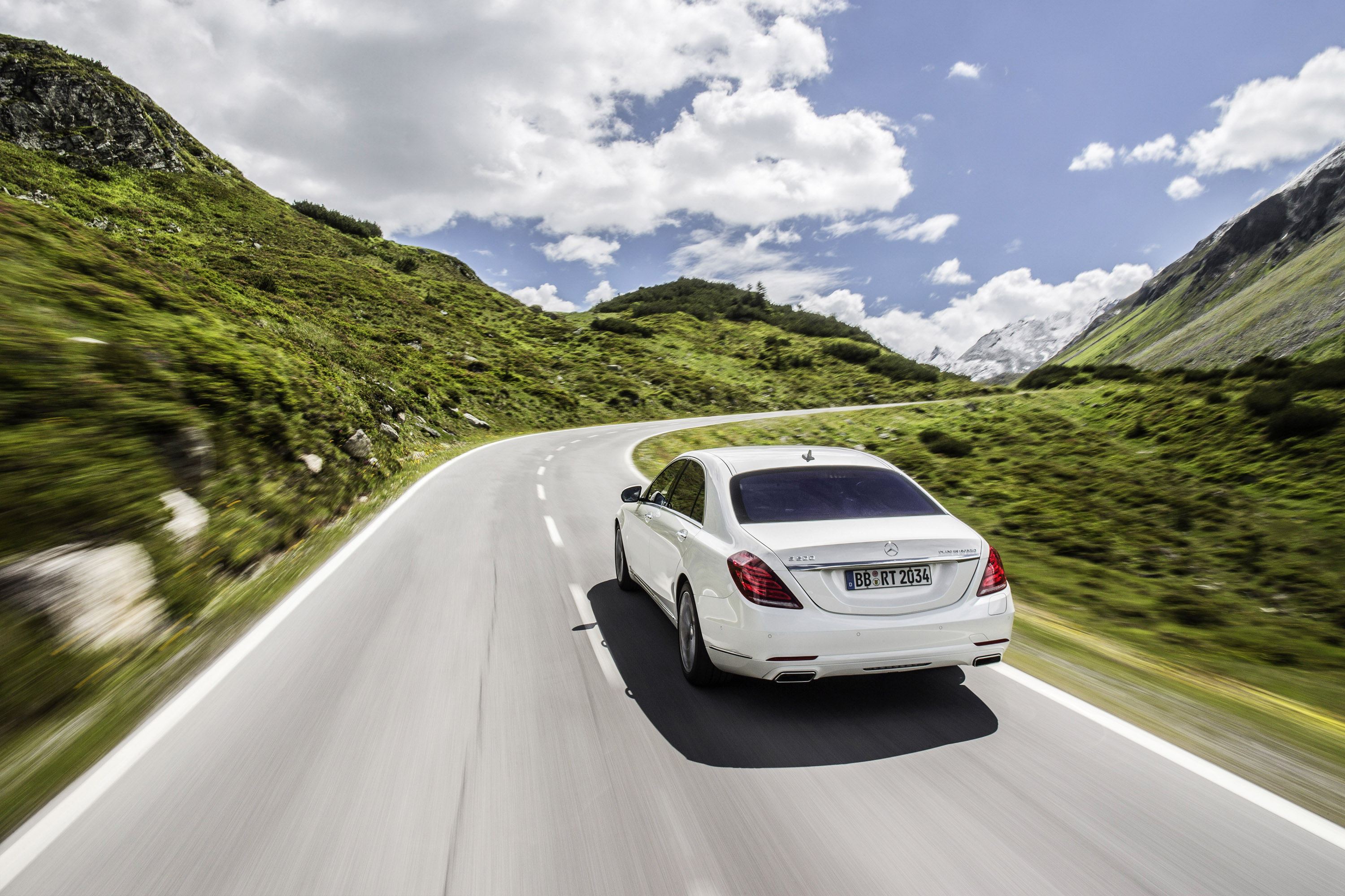 Mercedes-Benz S550 Plug-In Hybrid photo #24