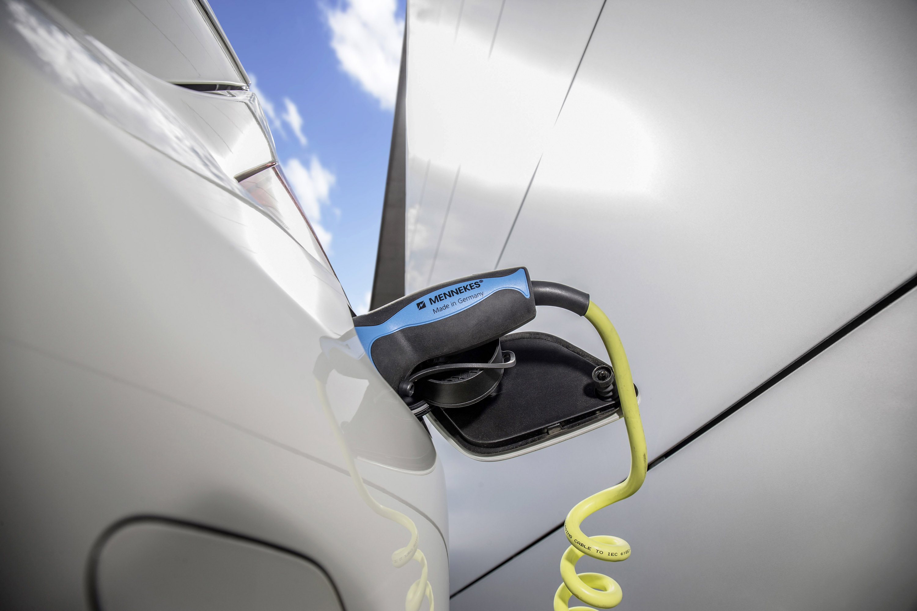 Mercedes-Benz S550 Plug-In Hybrid photo #27