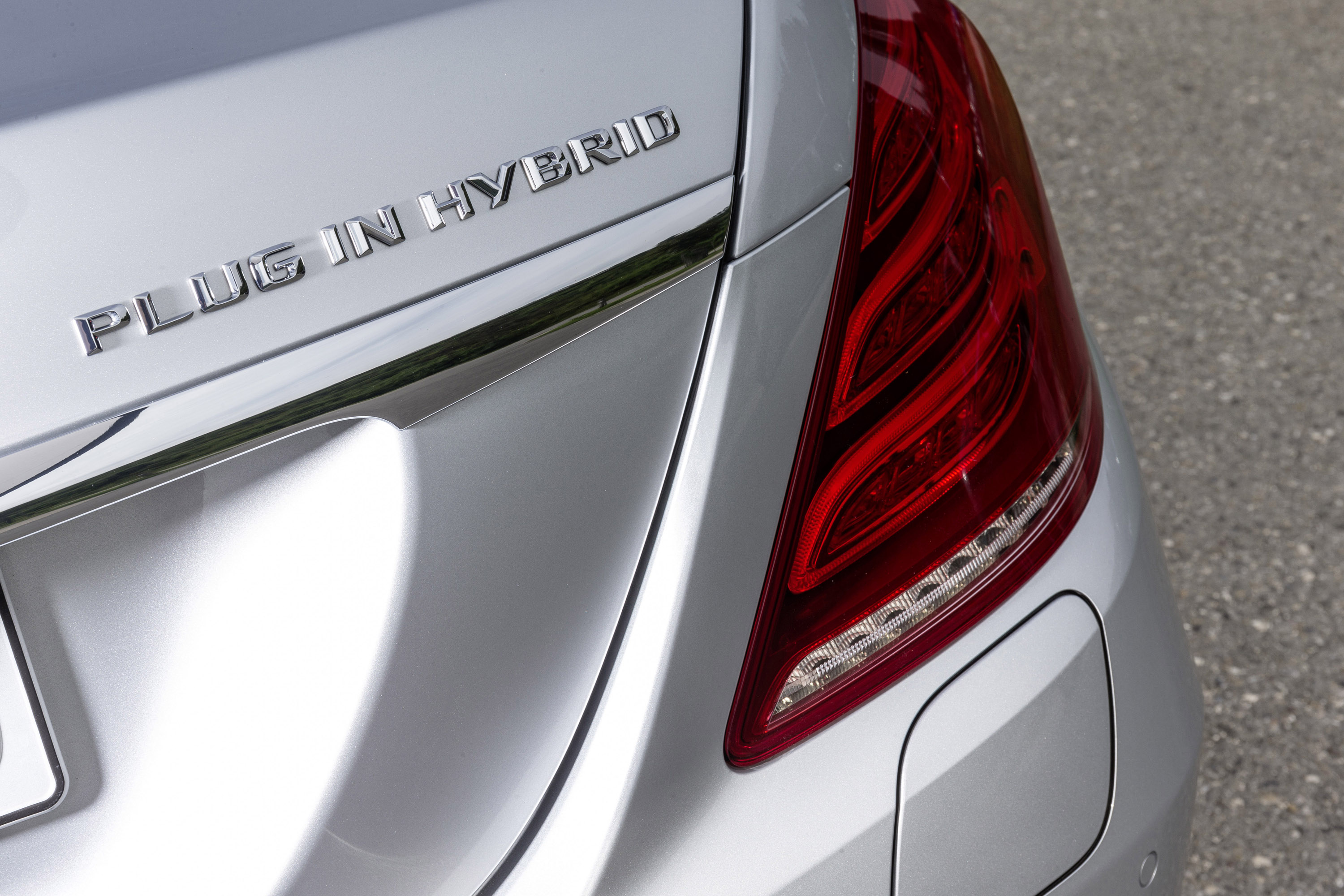 Mercedes-Benz S550 Plug-In Hybrid photo #29