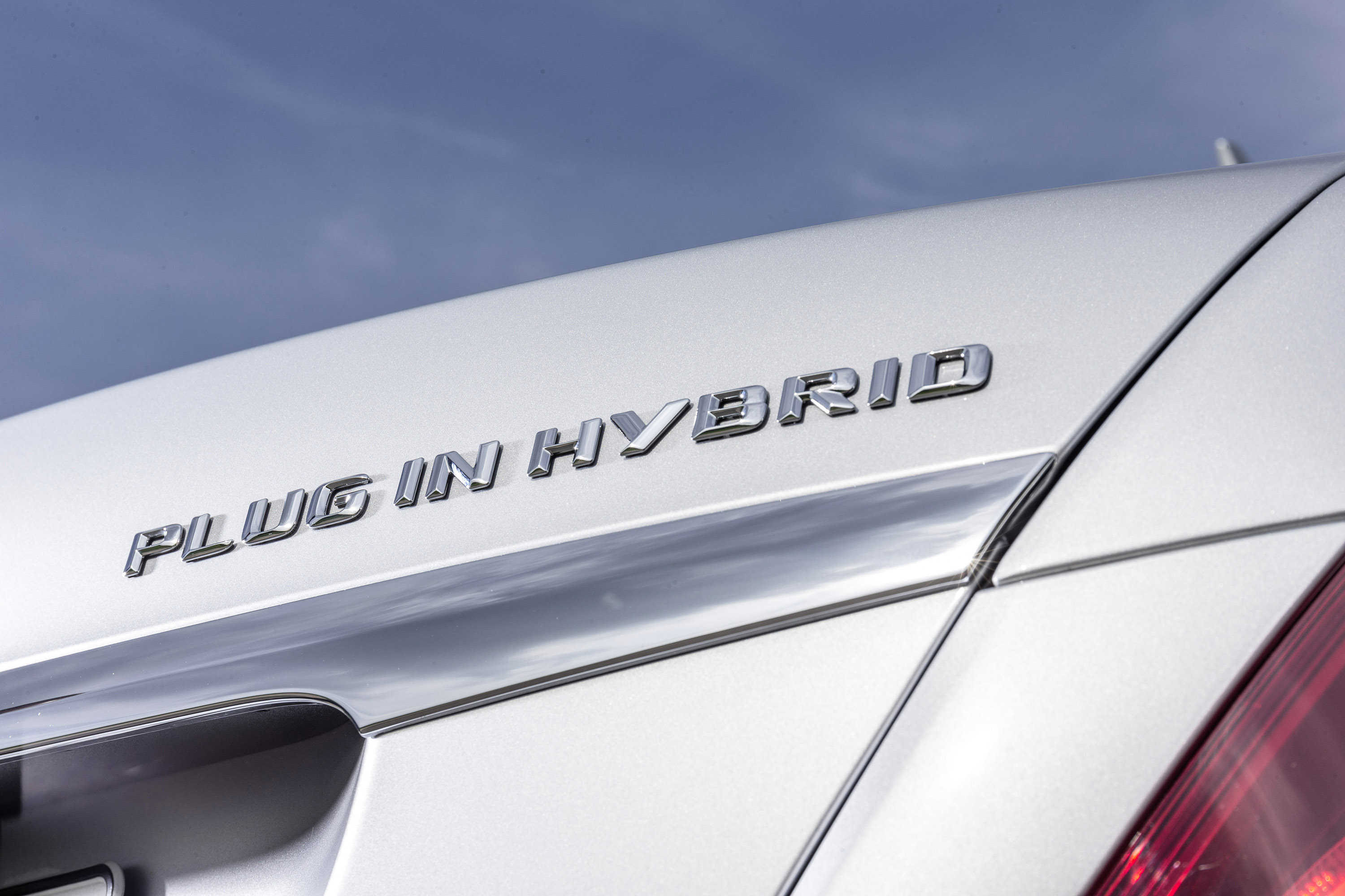 Mercedes-Benz S550 Plug-In Hybrid photo #30