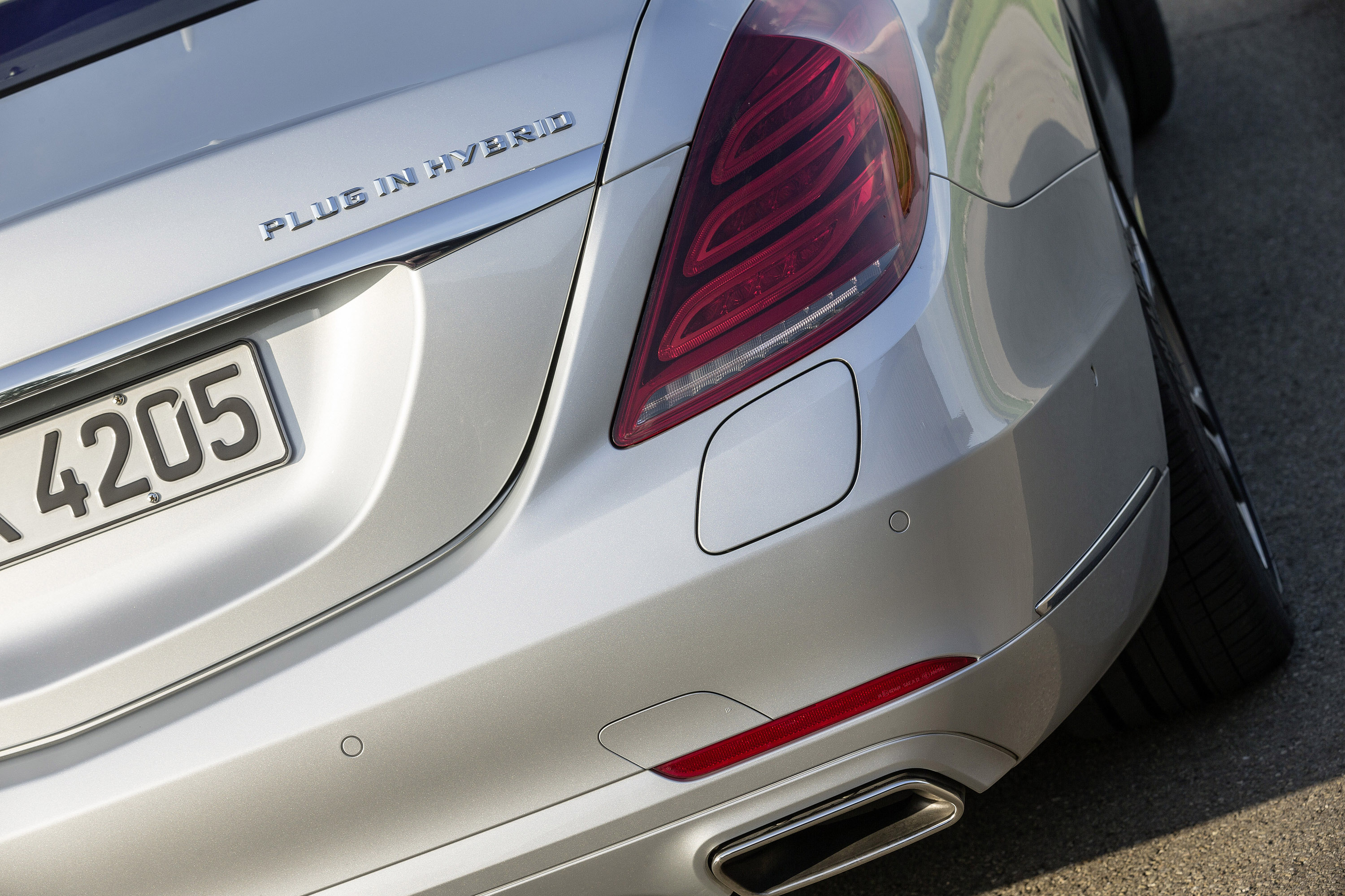 Mercedes-Benz S550 Plug-In Hybrid photo #33