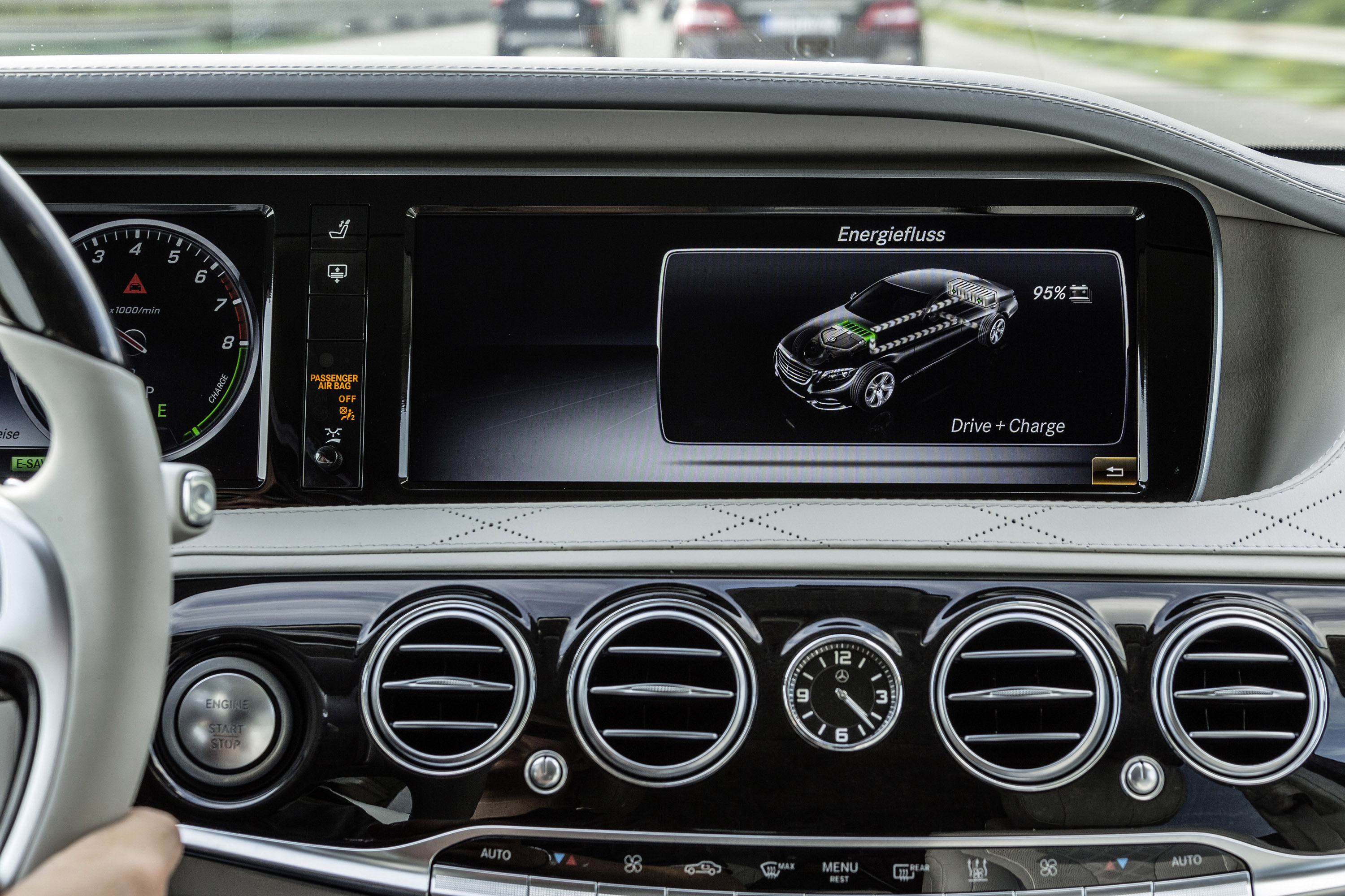 Mercedes-Benz S550 Plug-In Hybrid photo #38