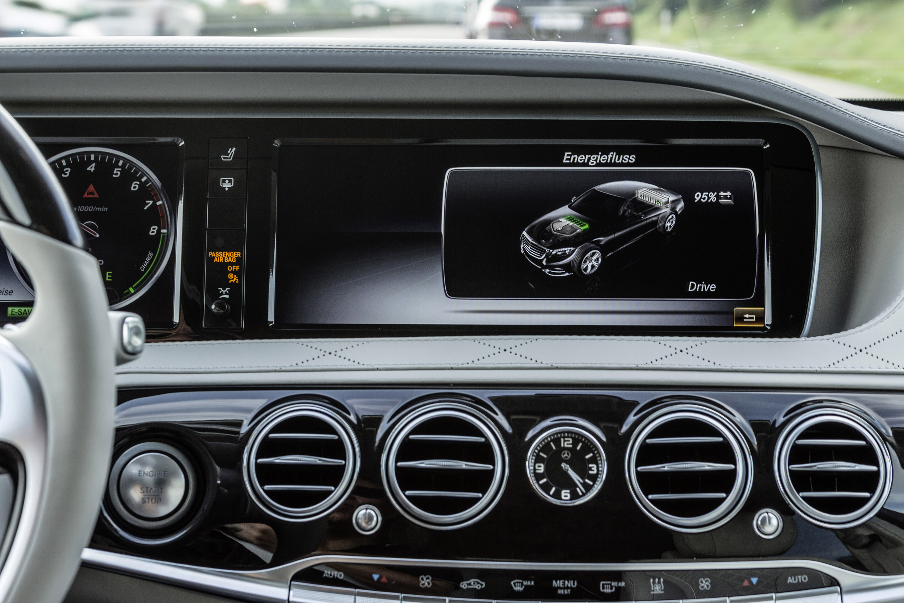 Mercedes-Benz S550 Plug-In Hybrid photo #39