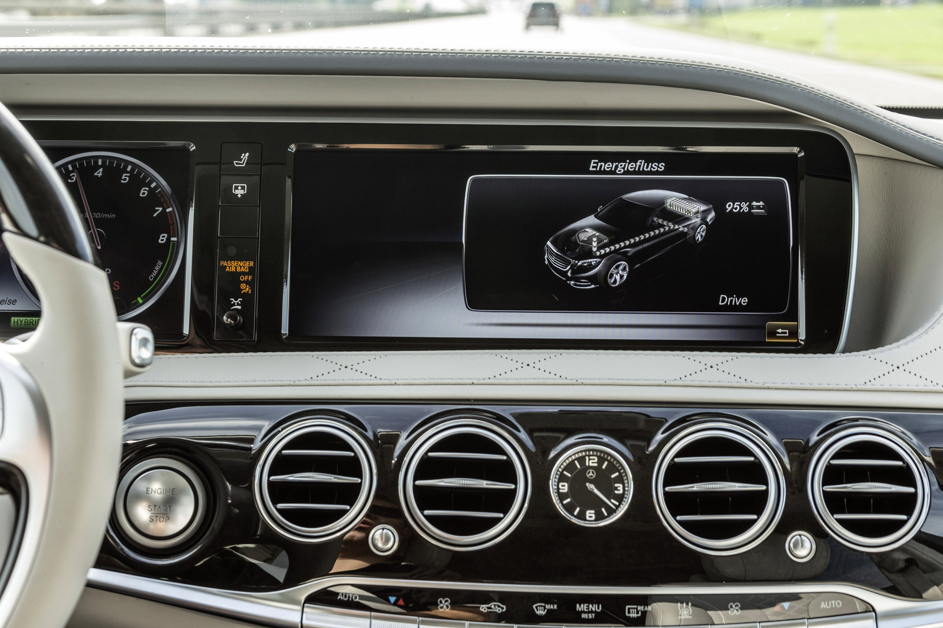 Mercedes-Benz S550 Plug-In Hybrid photo #51