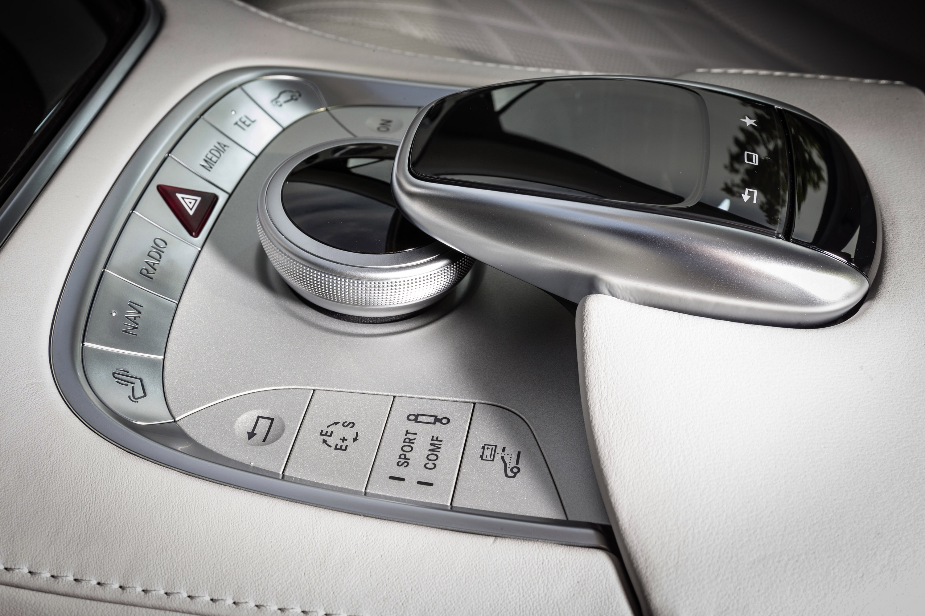 Mercedes-Benz S550 Plug-In Hybrid photo #53