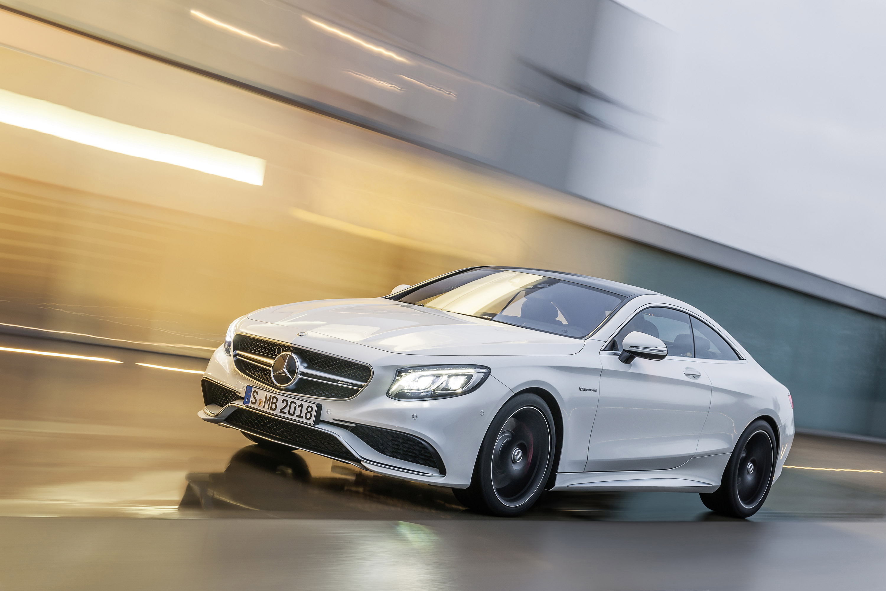 Mercedes-Benz S63 AMG Coupe photo #2