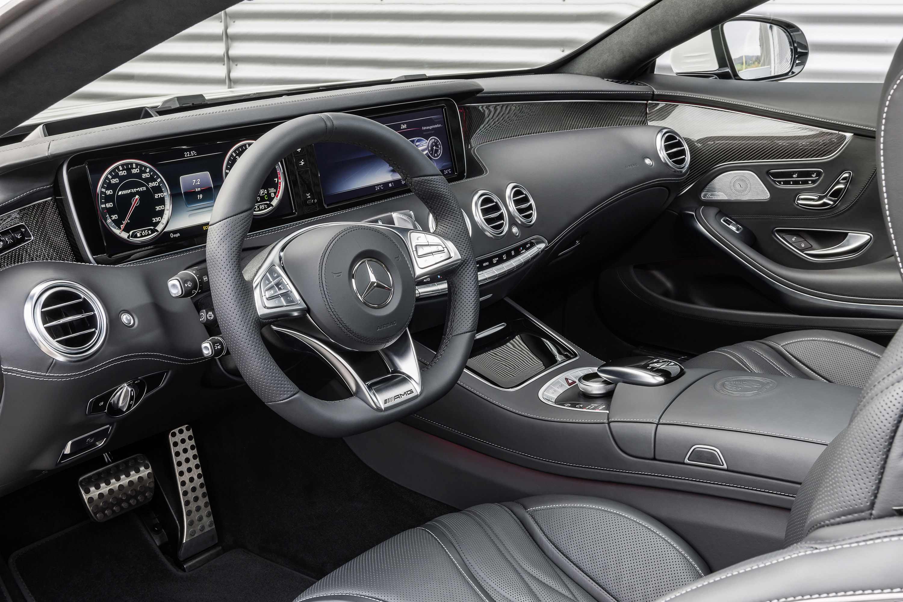 Mercedes-Benz S63 AMG Coupe photo #21