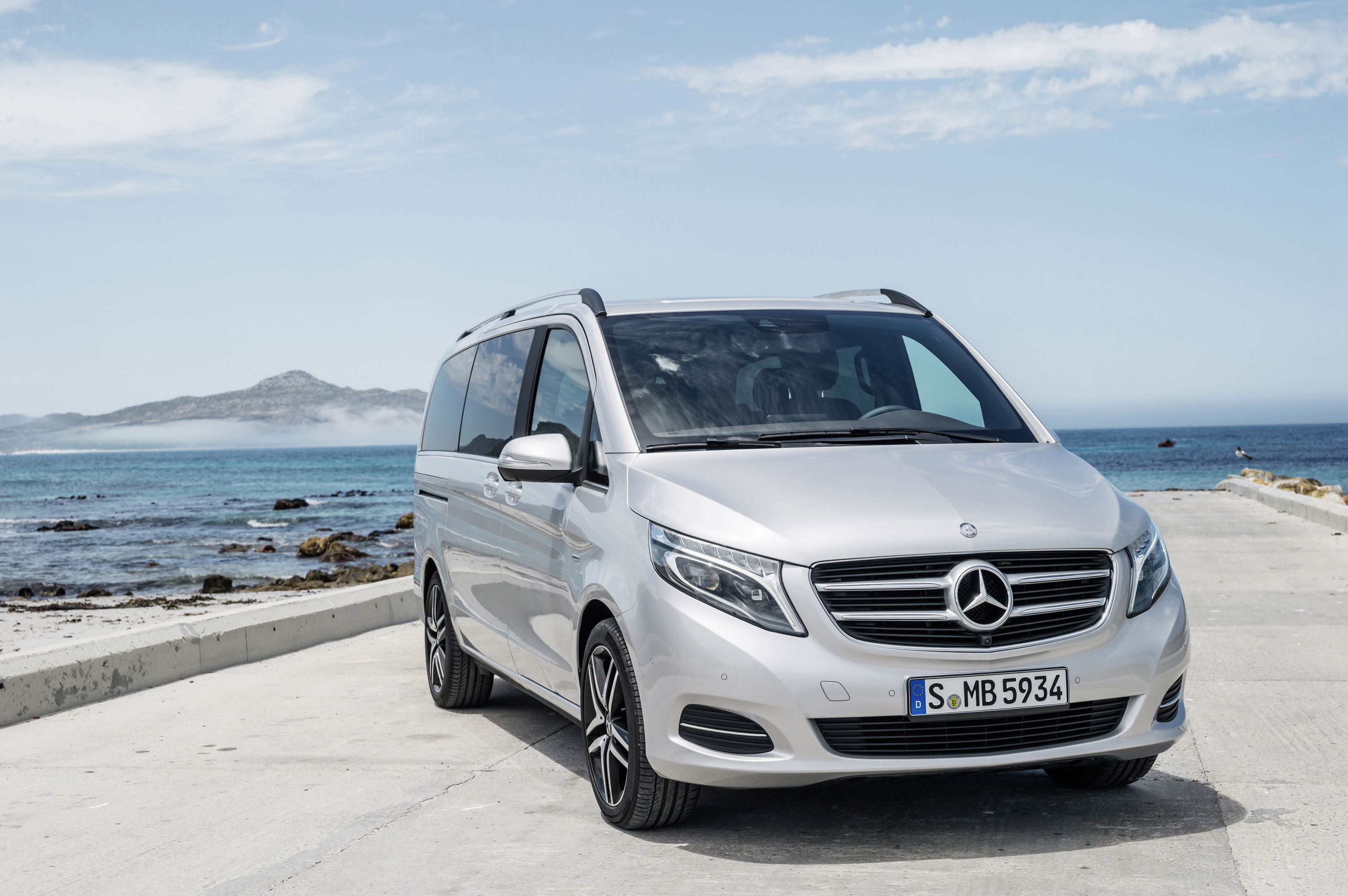 Mercedes-Benz V-Class photo #2