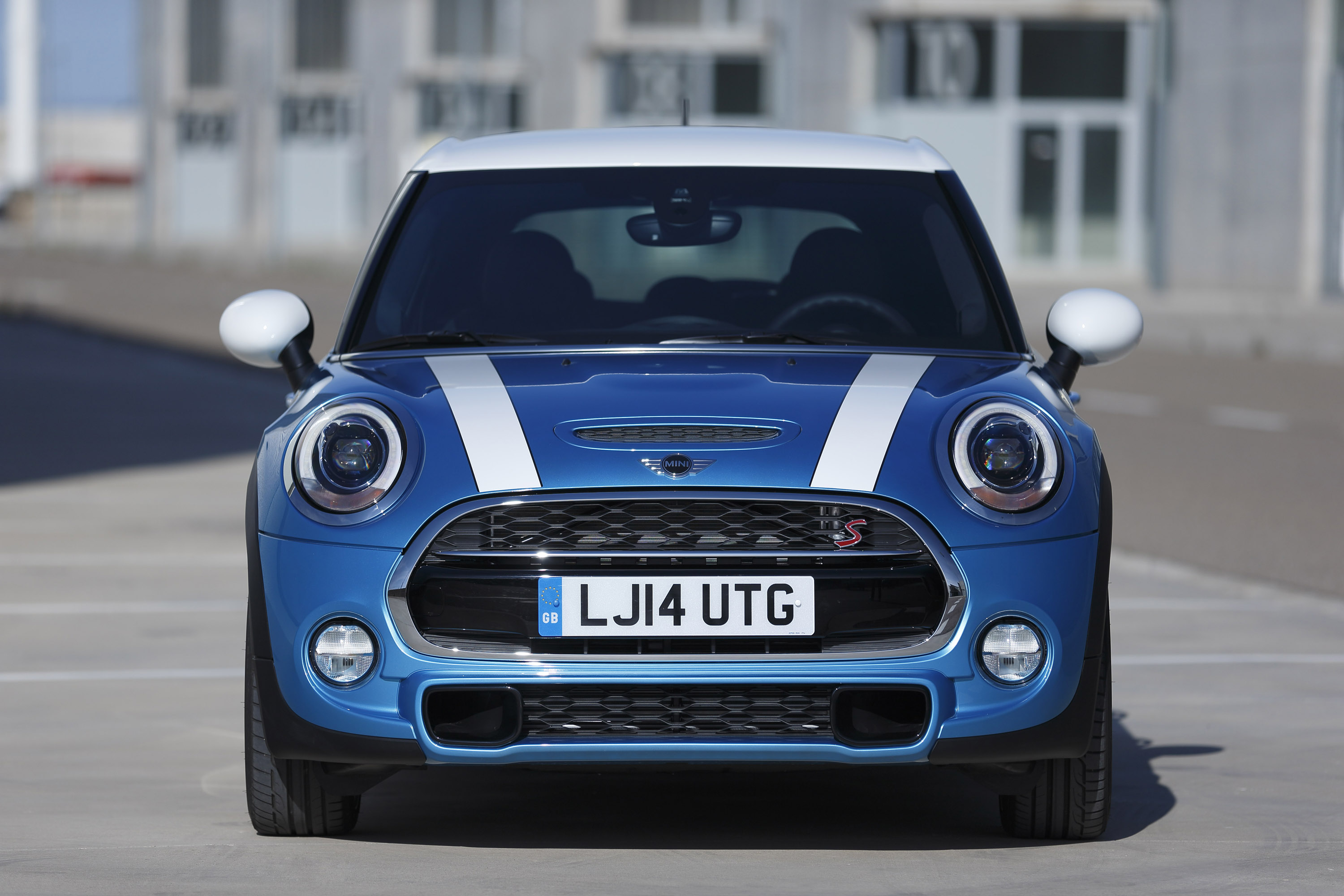 Mini Cooper 5-door photo #26