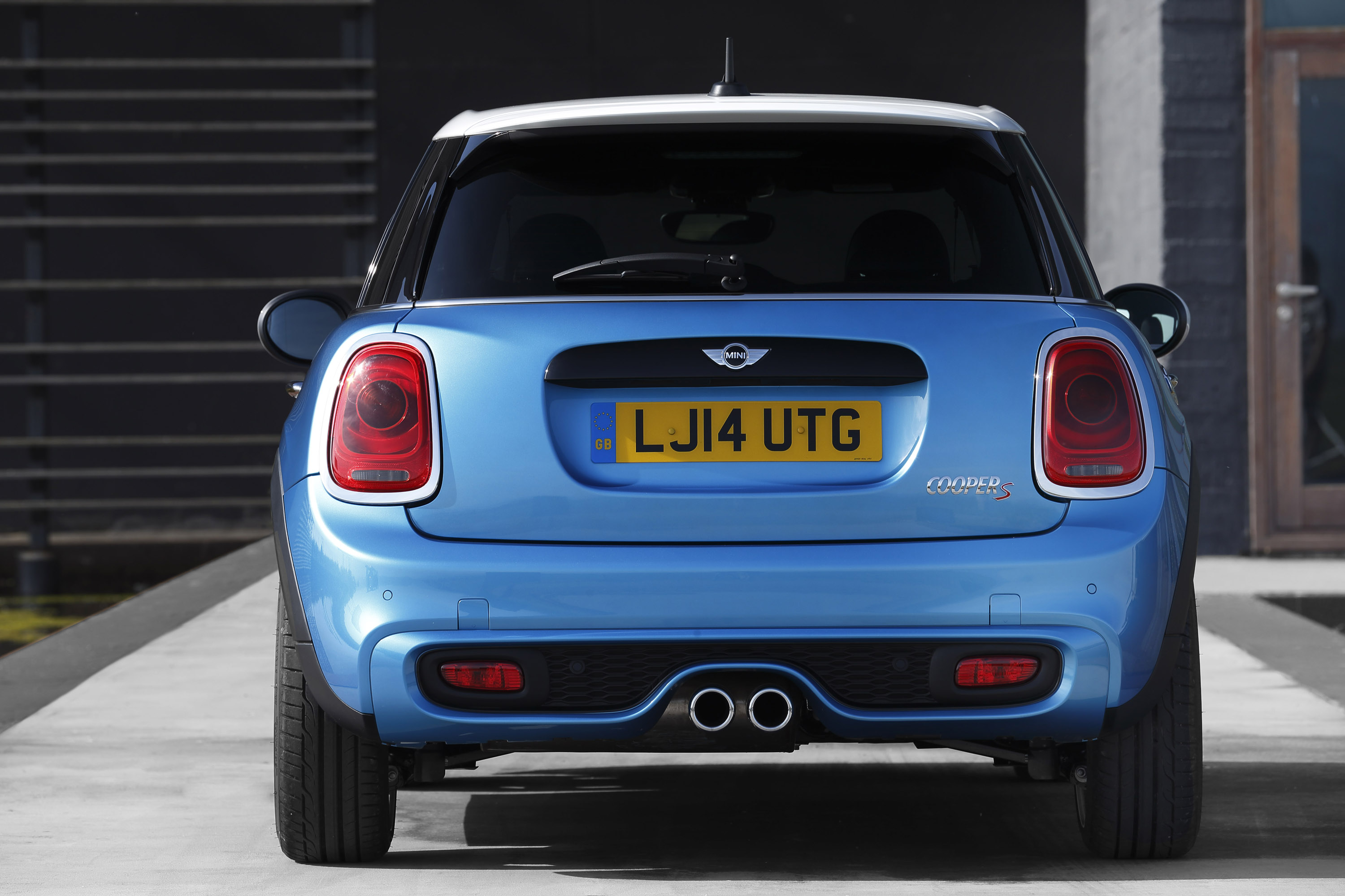 Mini Cooper 5-door photo #57
