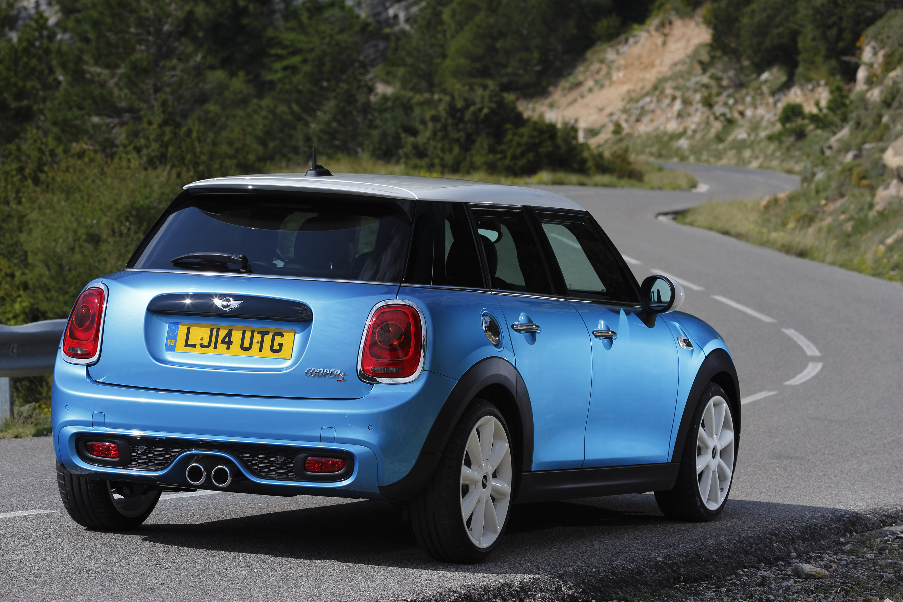 Mini Cooper 5-door photo #59