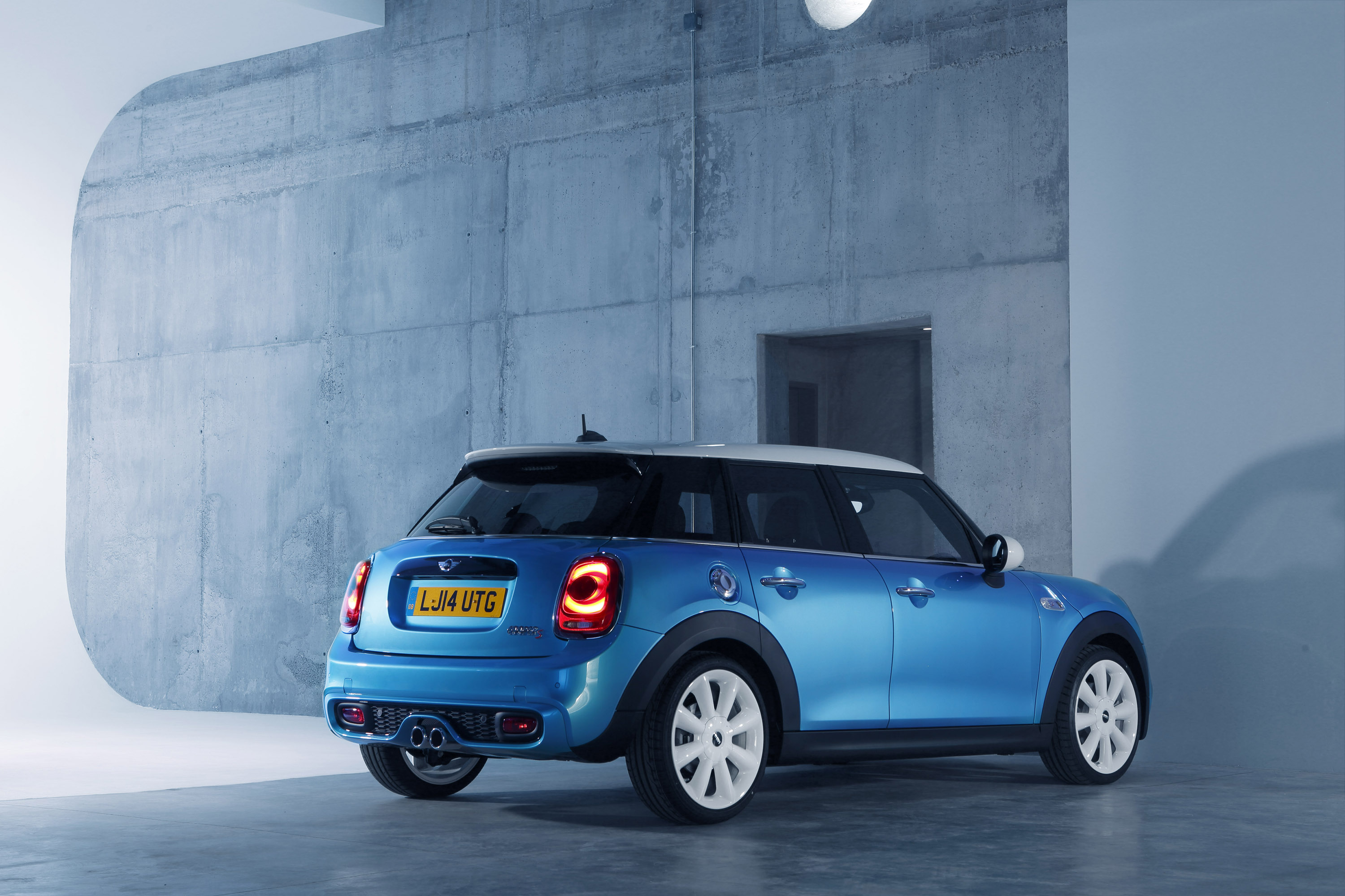 Mini Cooper 5-door photo #64