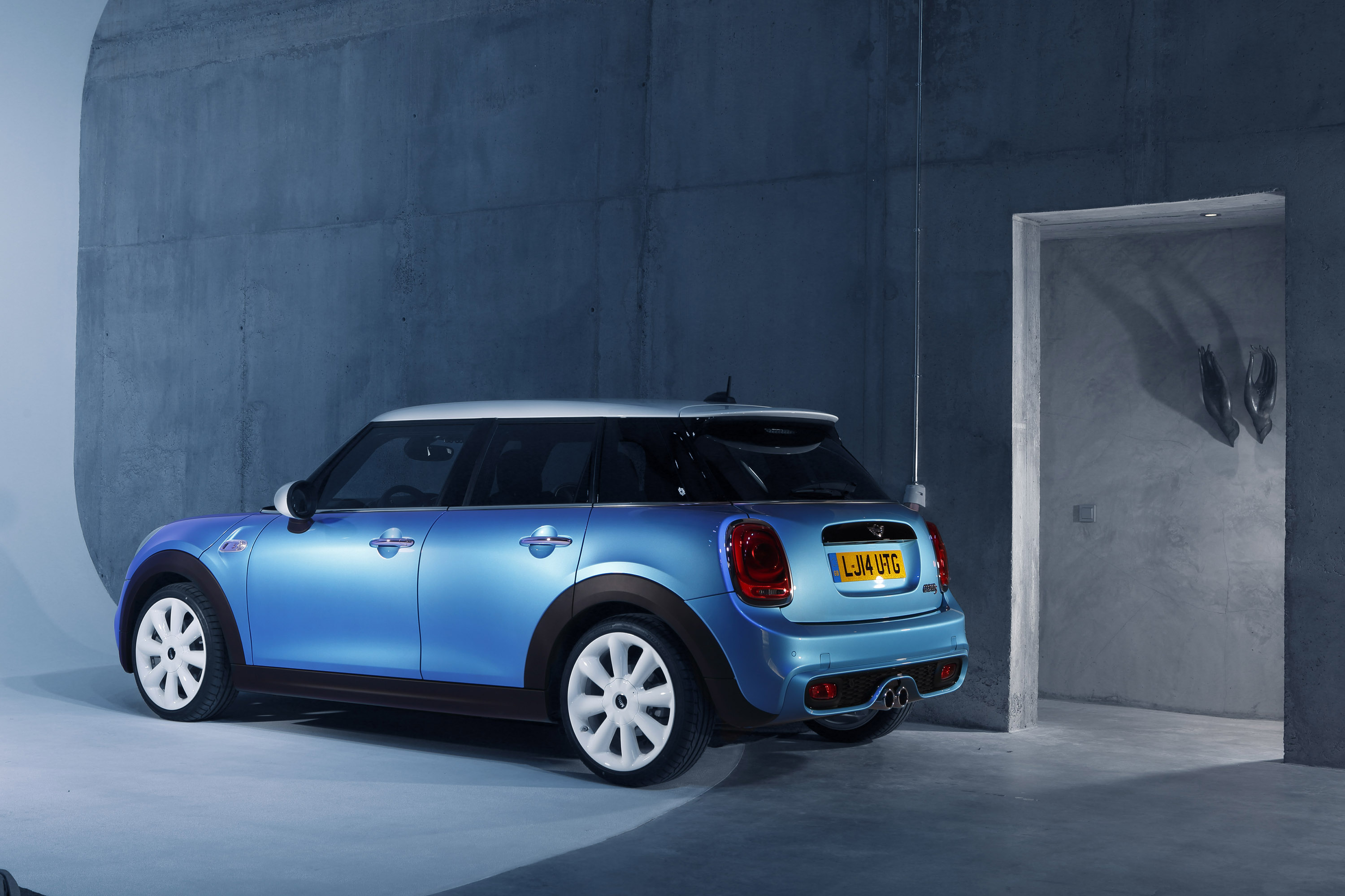 Mini Cooper 5-door photo #66