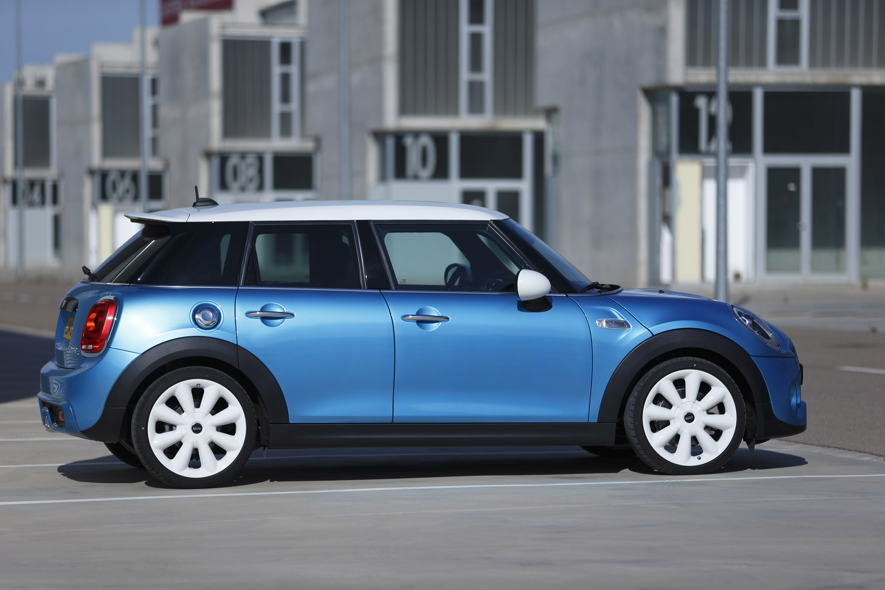 Mini Cooper 5-door photo #67