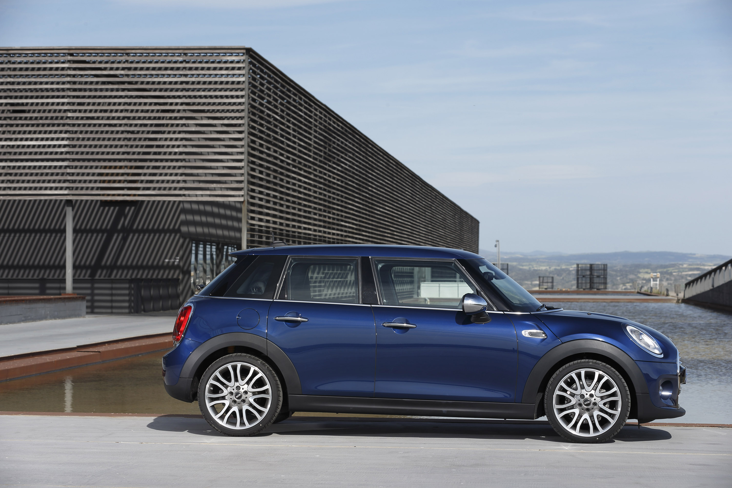 Mini Cooper 5-door photo #74