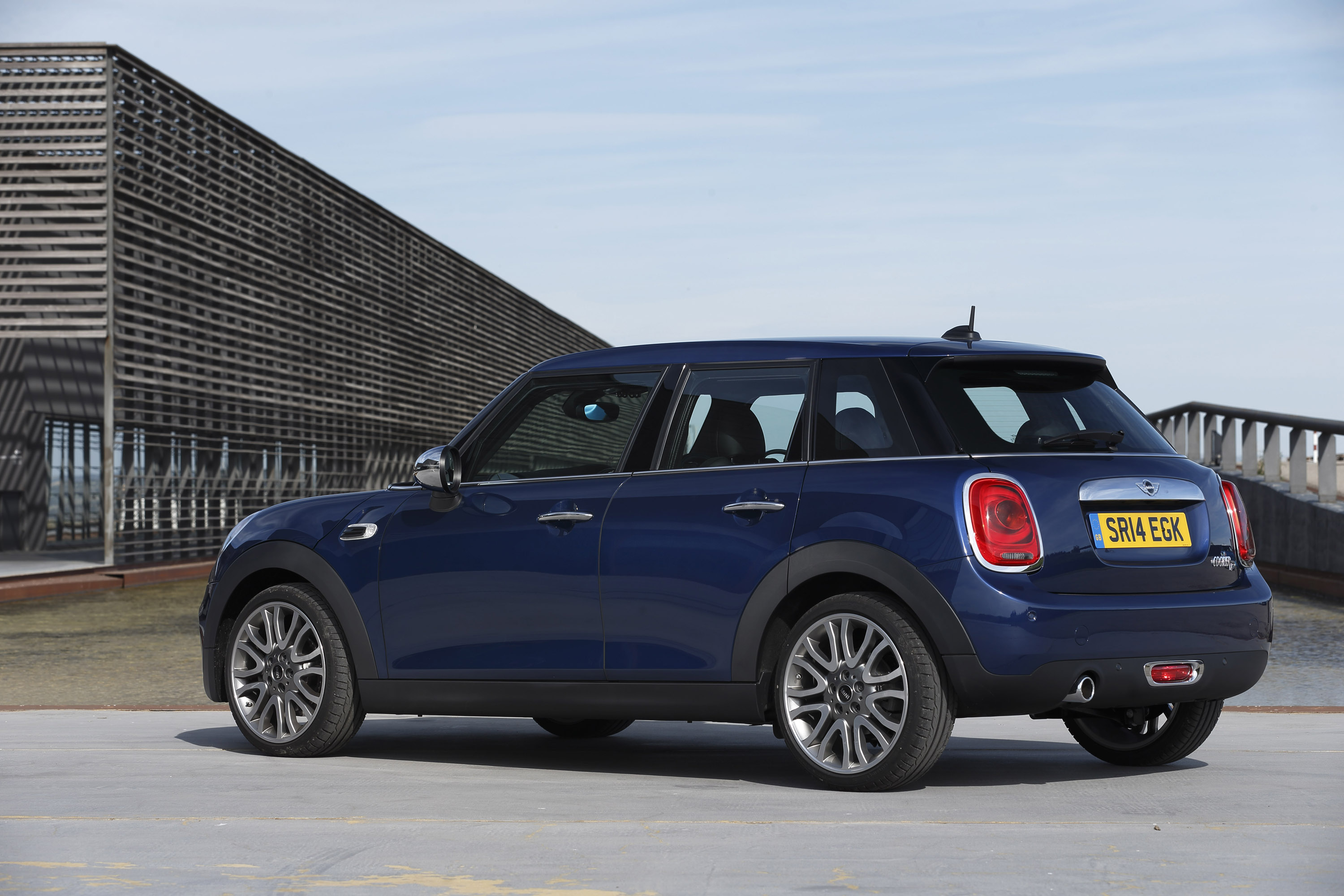 Mini Cooper 5-door photo #76
