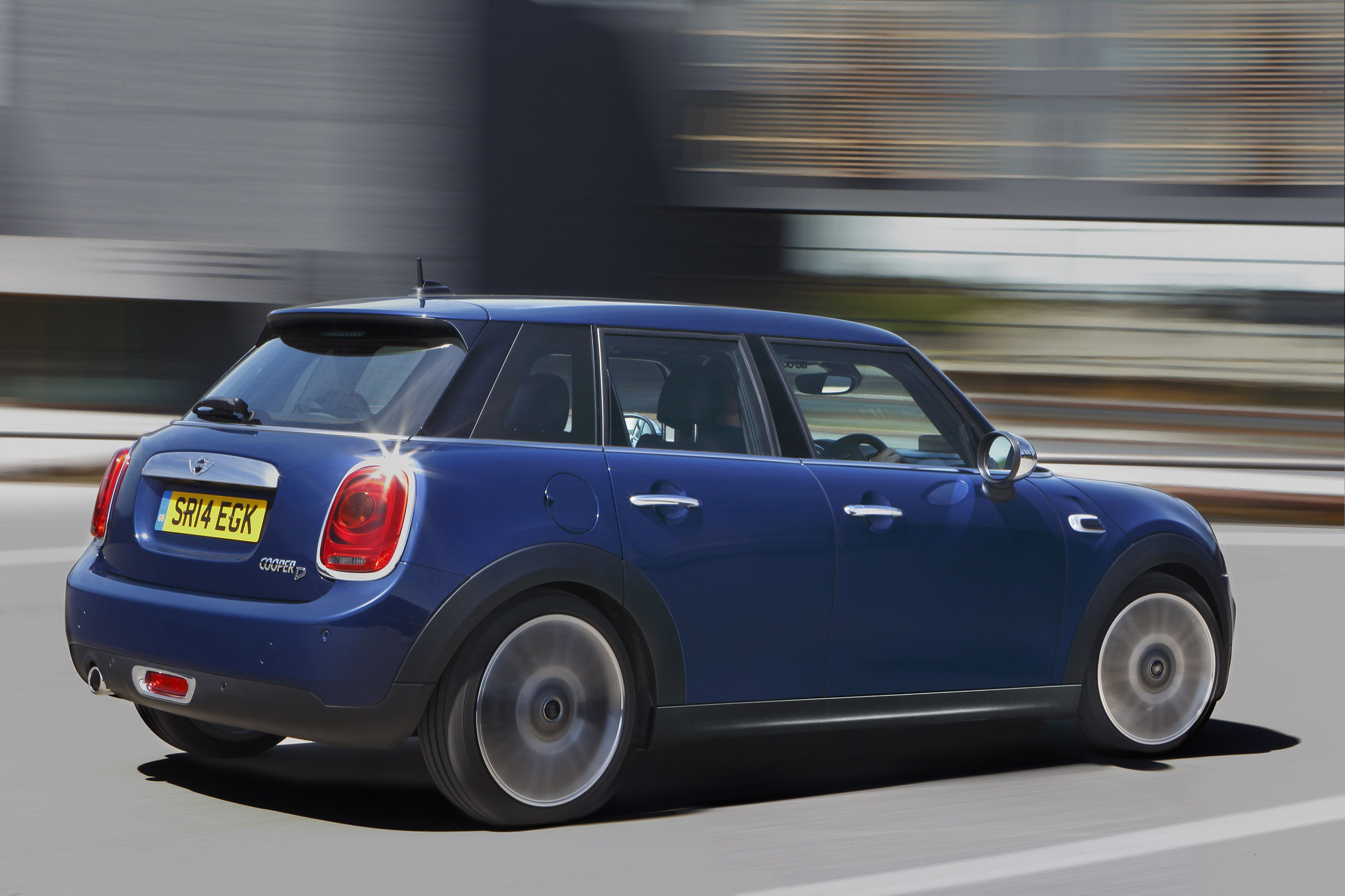 Mini Cooper 5-door photo #86