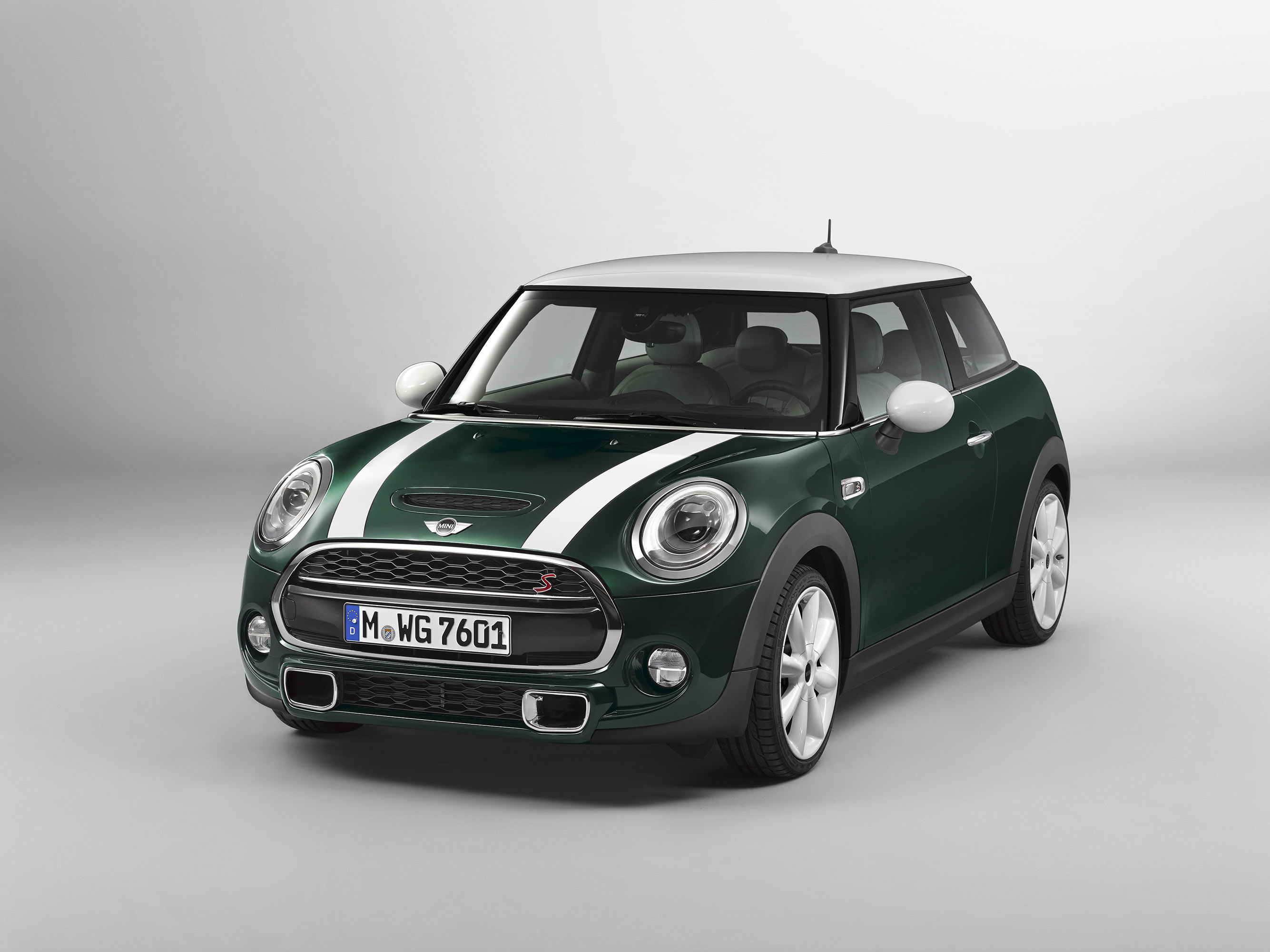 MINI Cooper SD photo #1