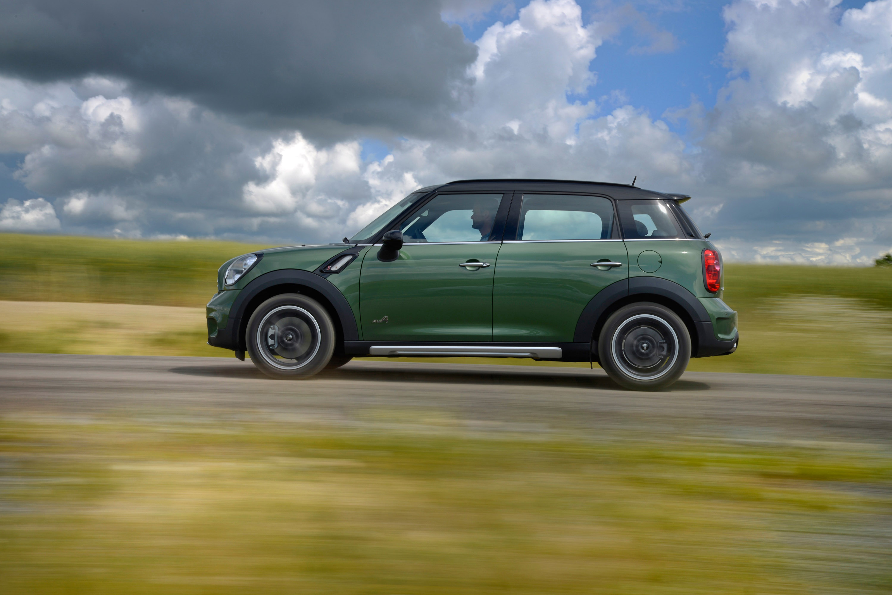Mini Countryman photo #47