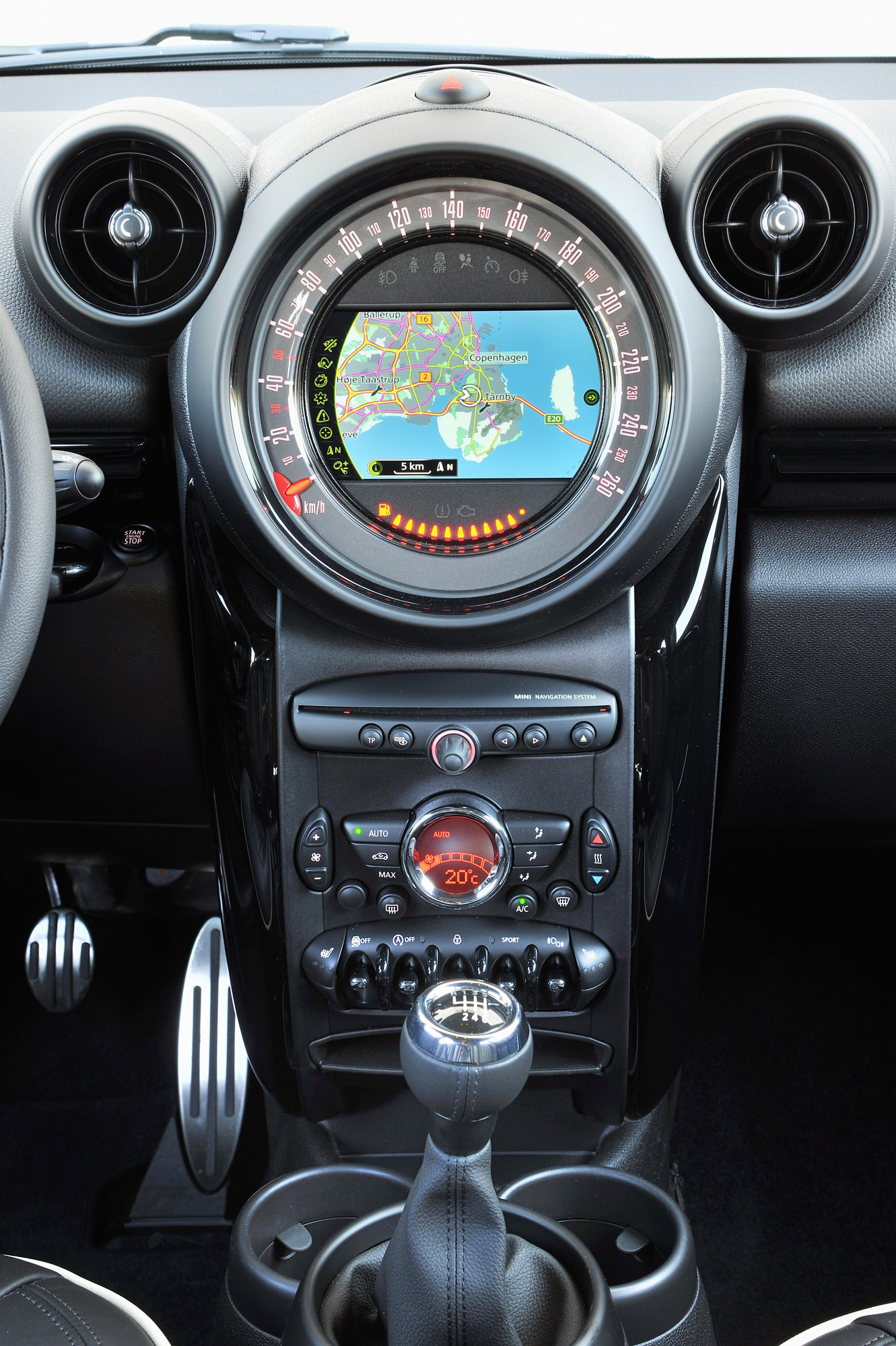 Mini Countryman photo #92